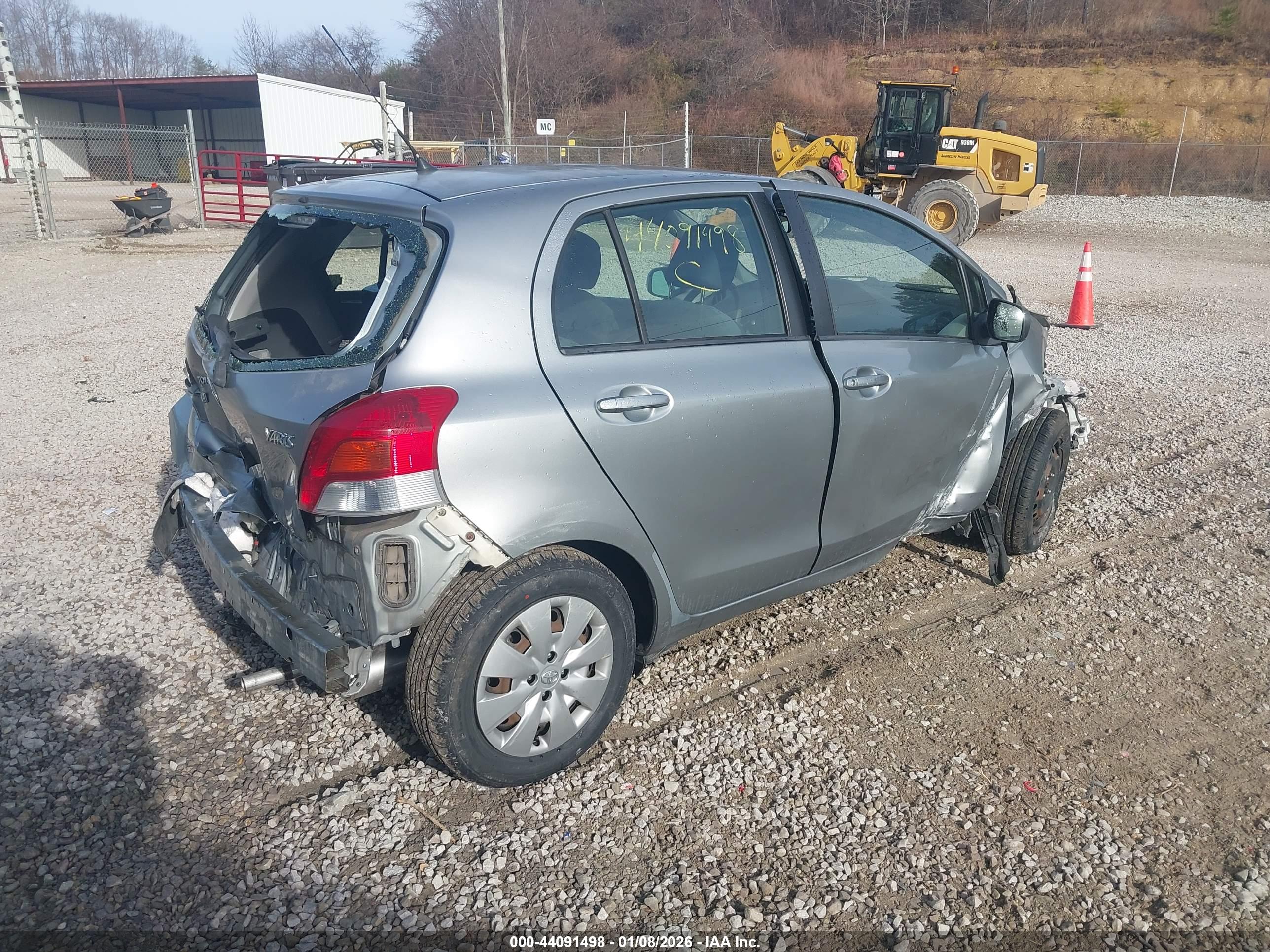 TOYOTA YARIS image 4