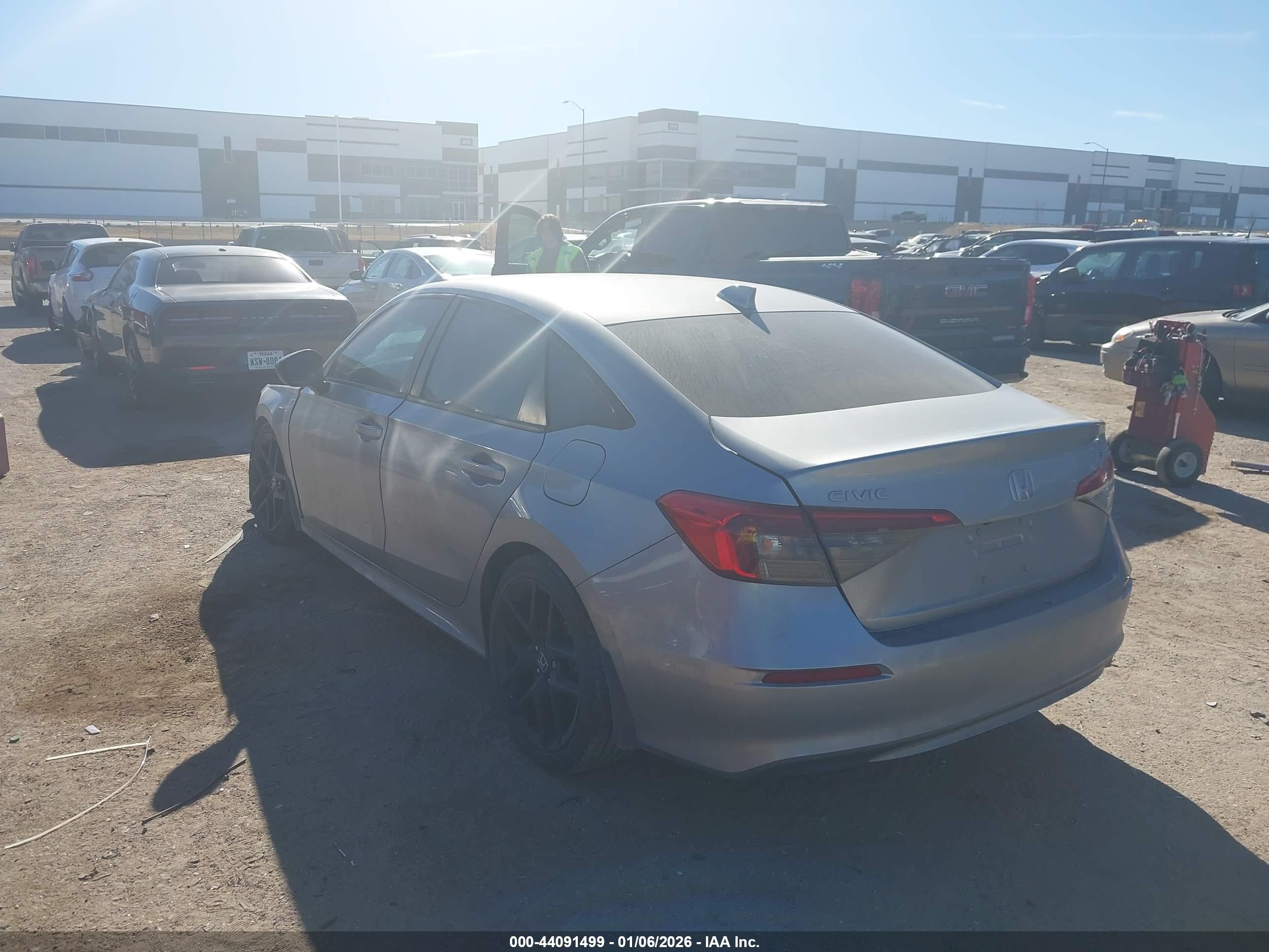 HONDA CIVIC image 3