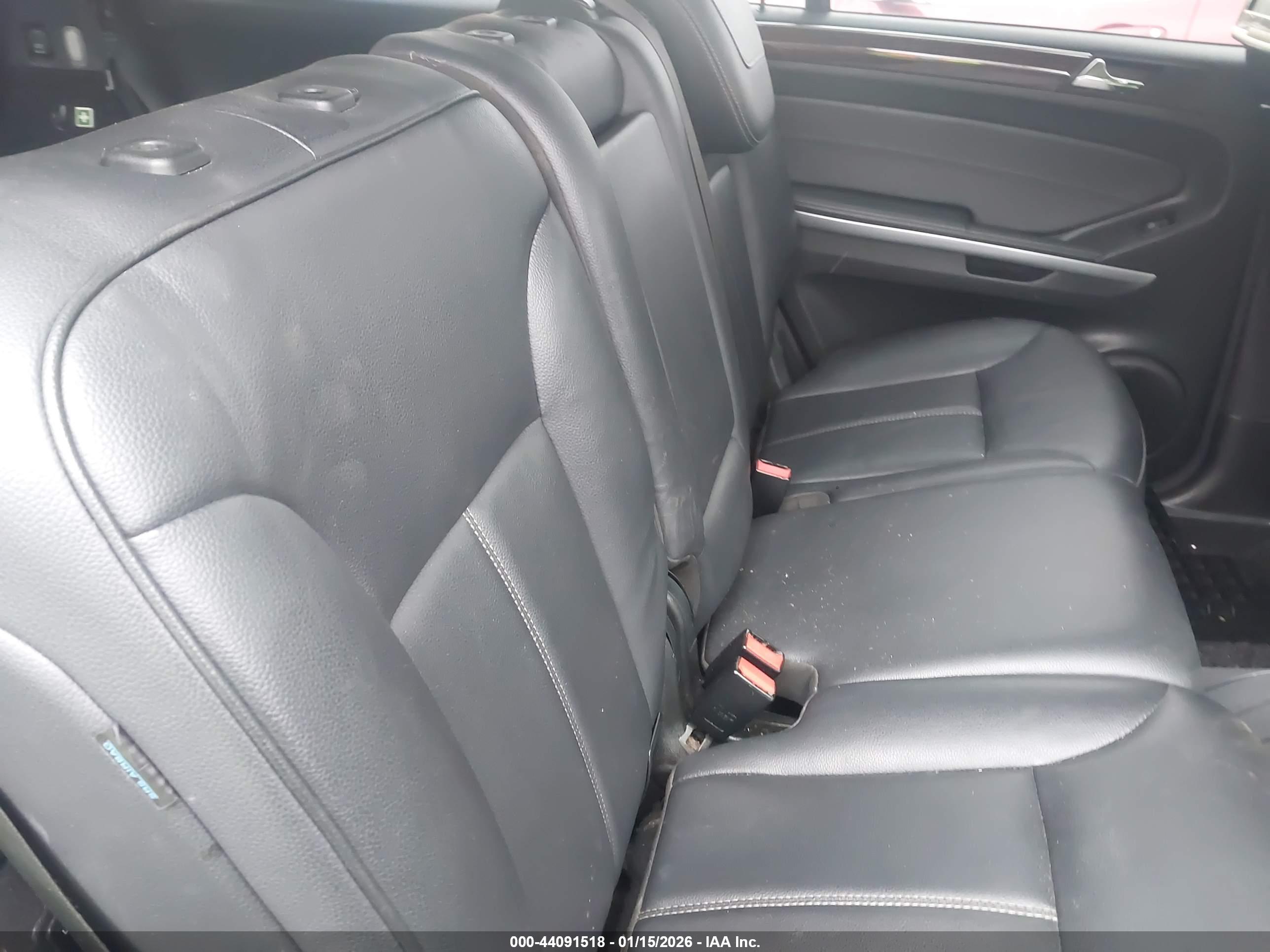 MERCEDES-BENZ GL image 8