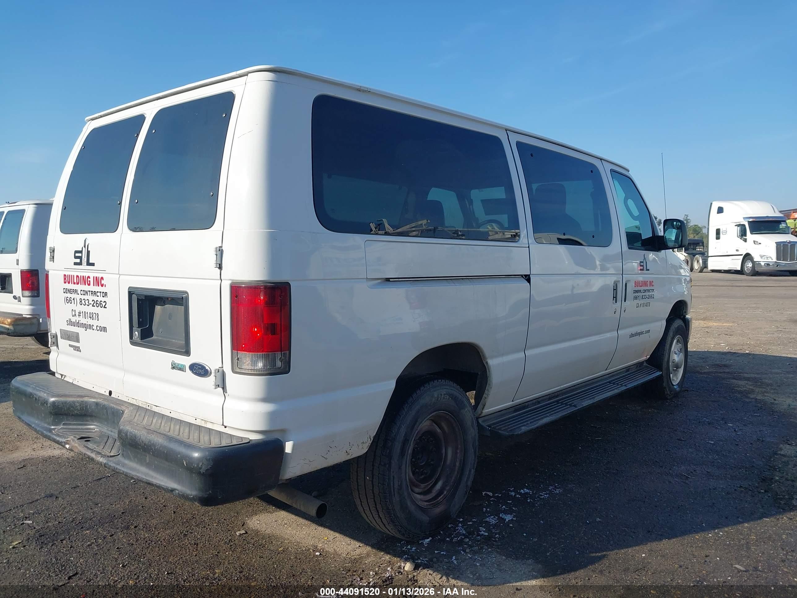 FORD E-250 image 4