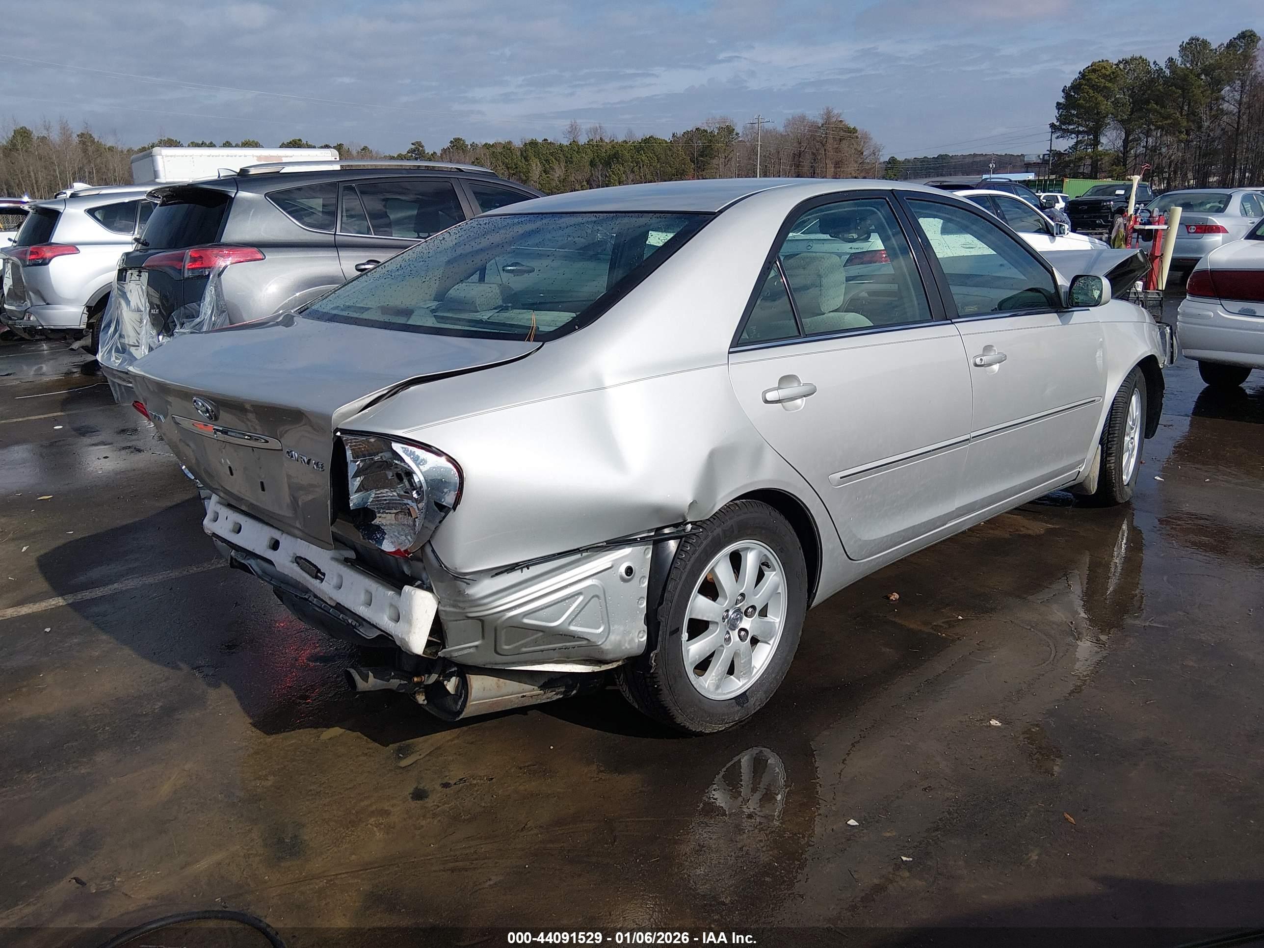 TOYOTA CAMRY image 4