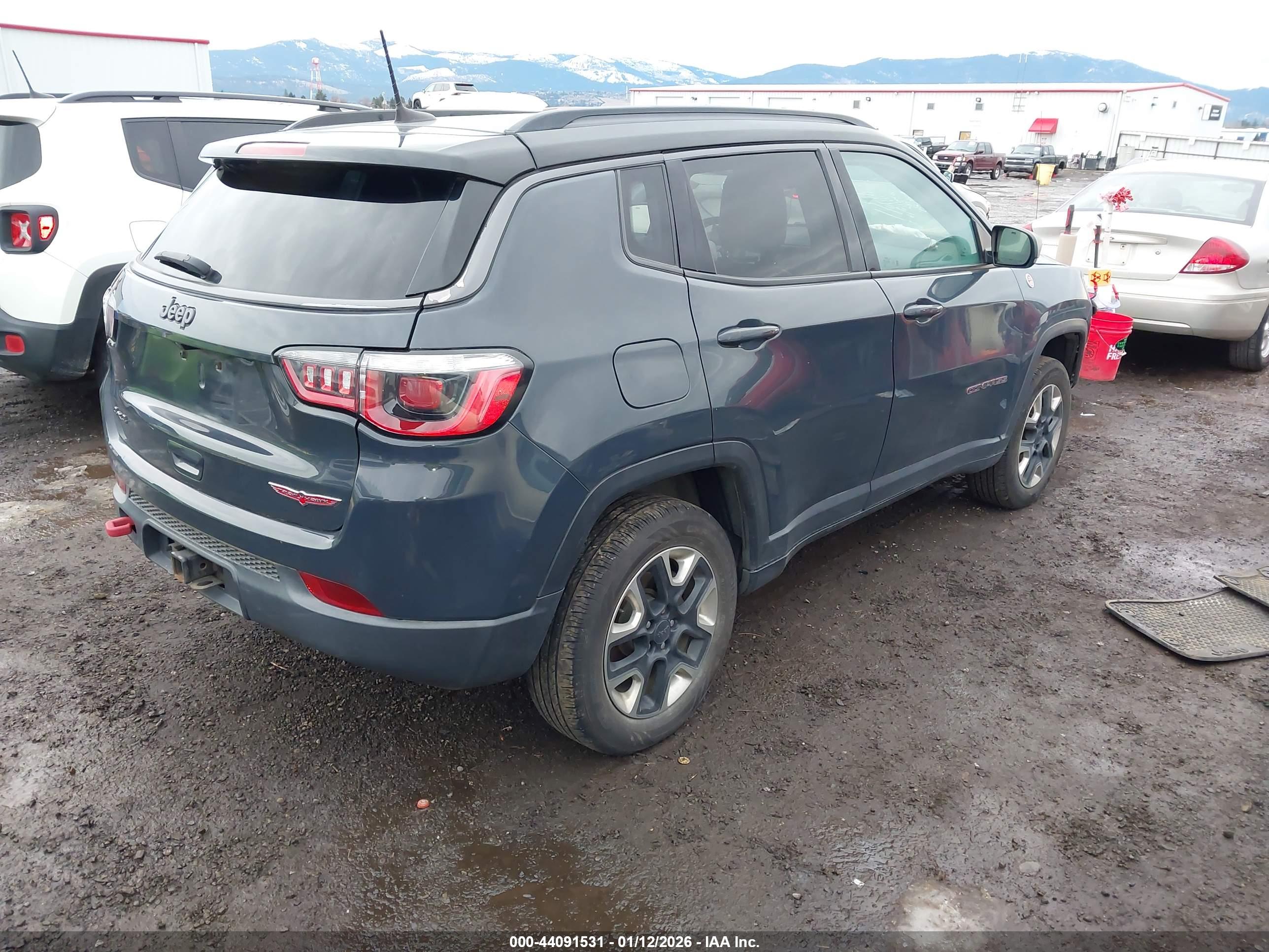 JEEP COMPASS image 4