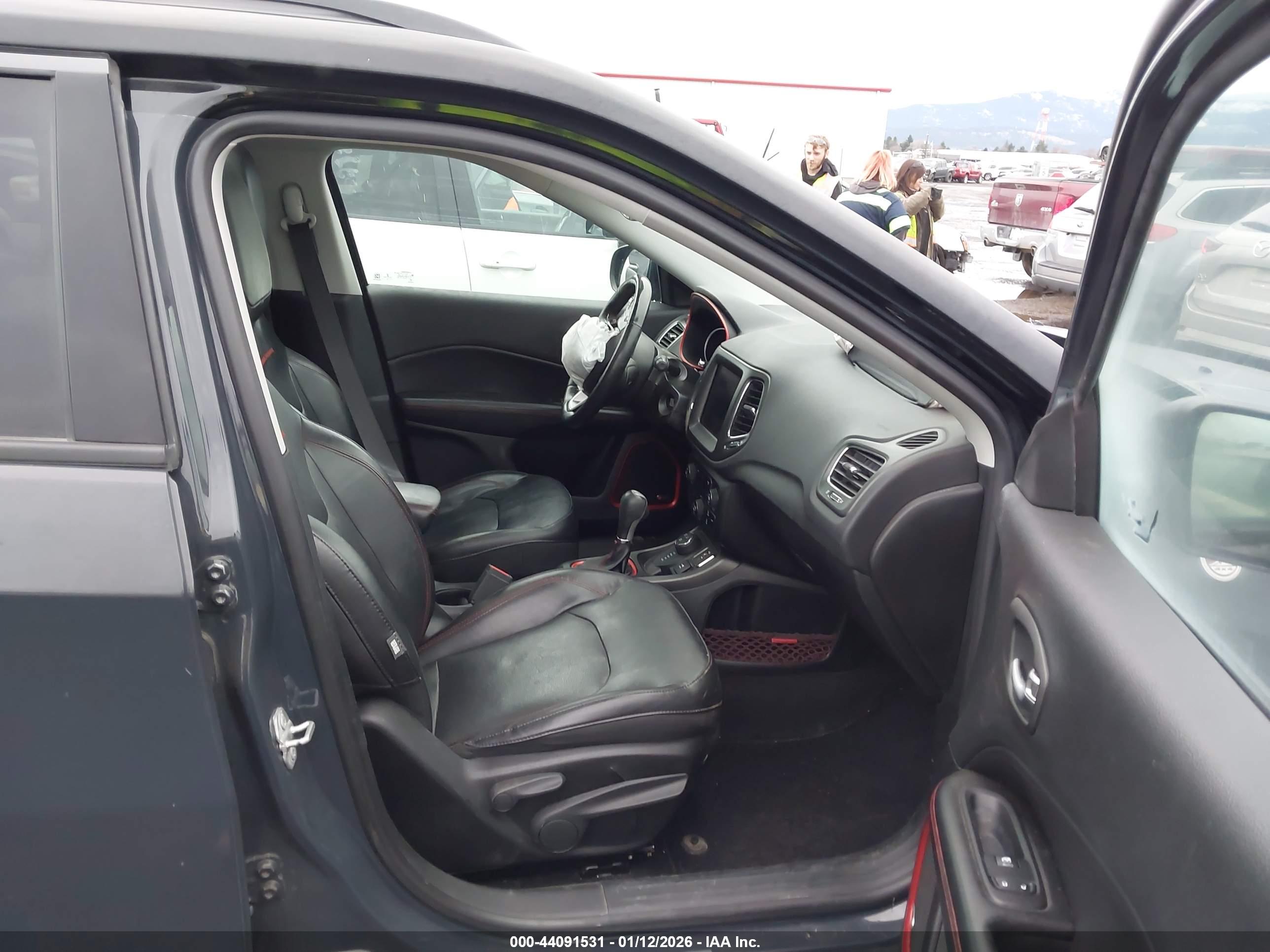 JEEP COMPASS image 5