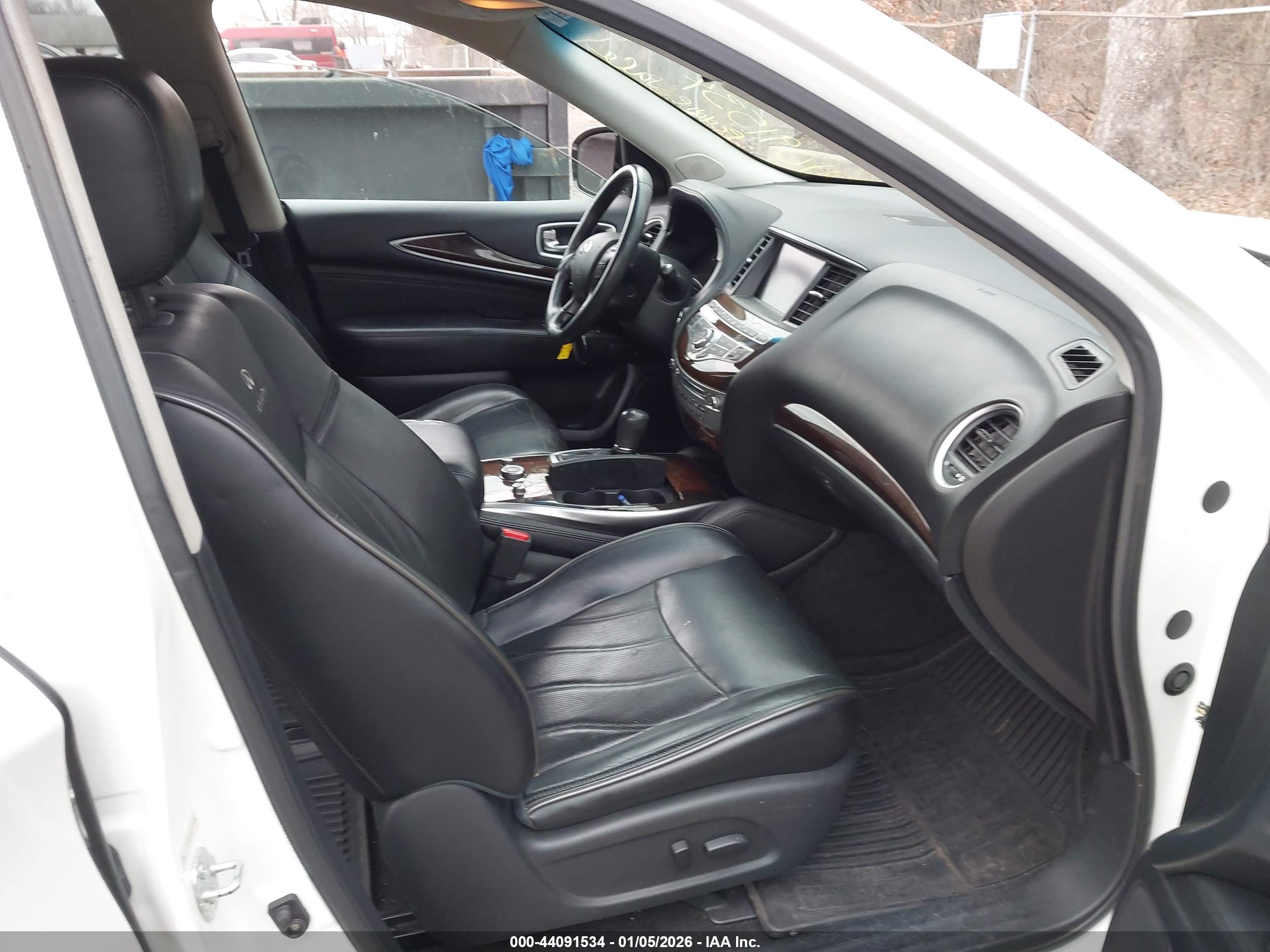 INFINITI JX35 image 5