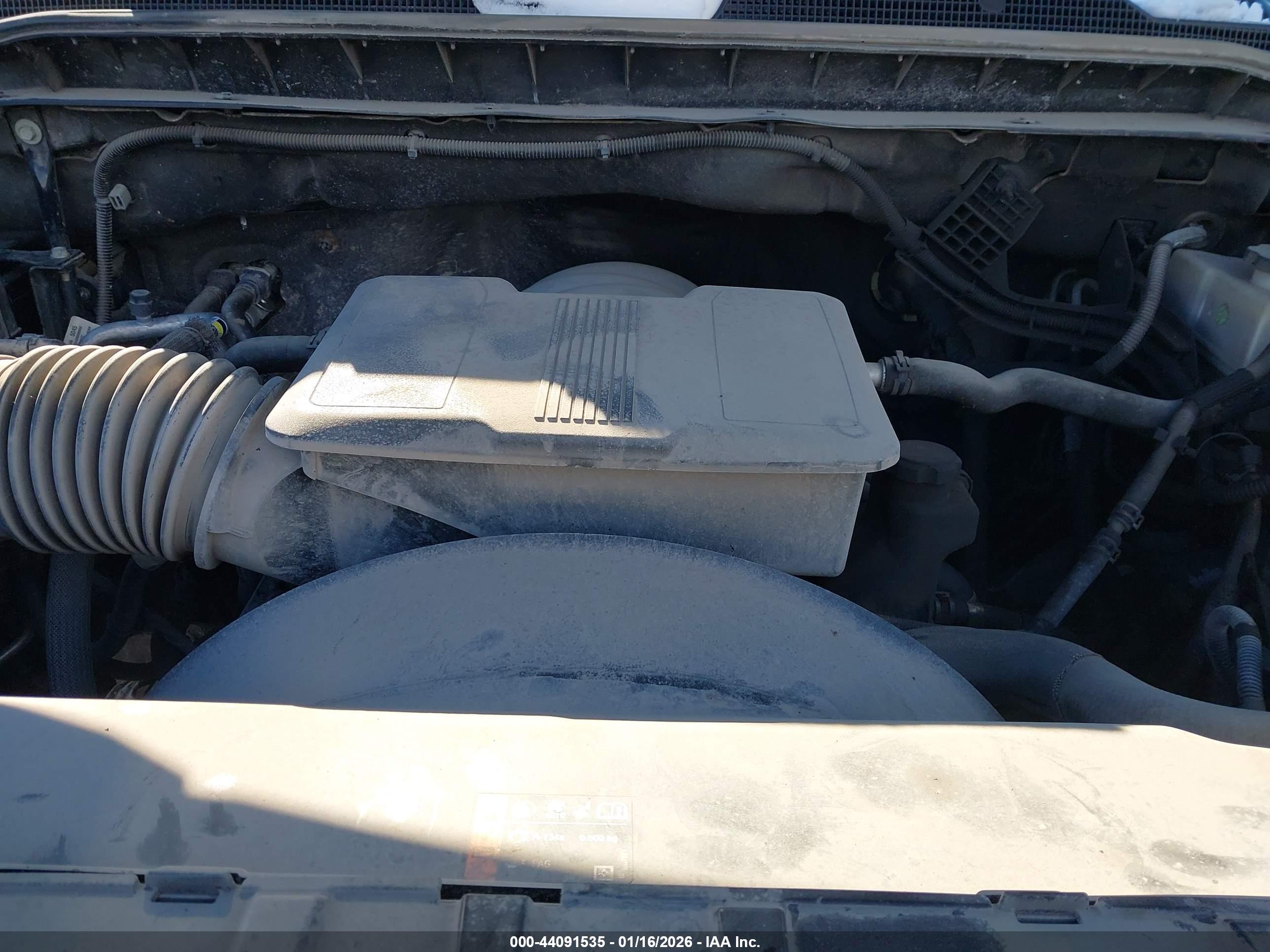 CHEVROLET SILVERADO image 10