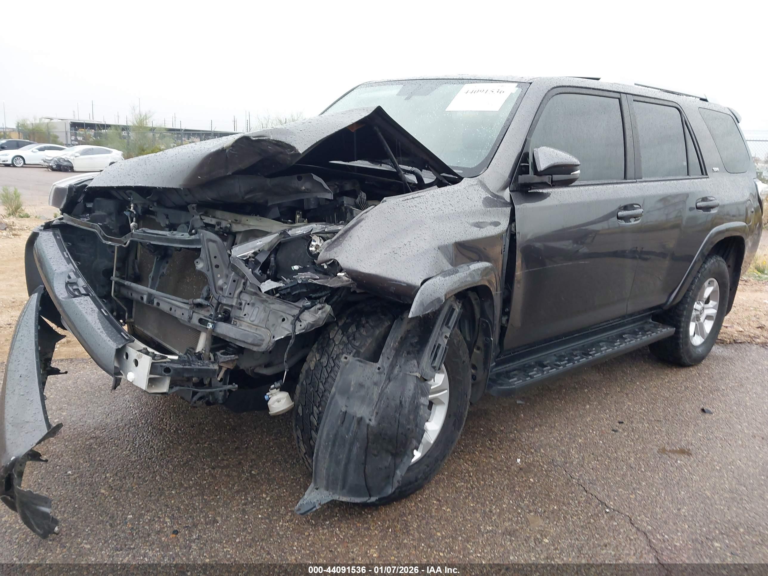 TOYOTA 4RUNNER image 2