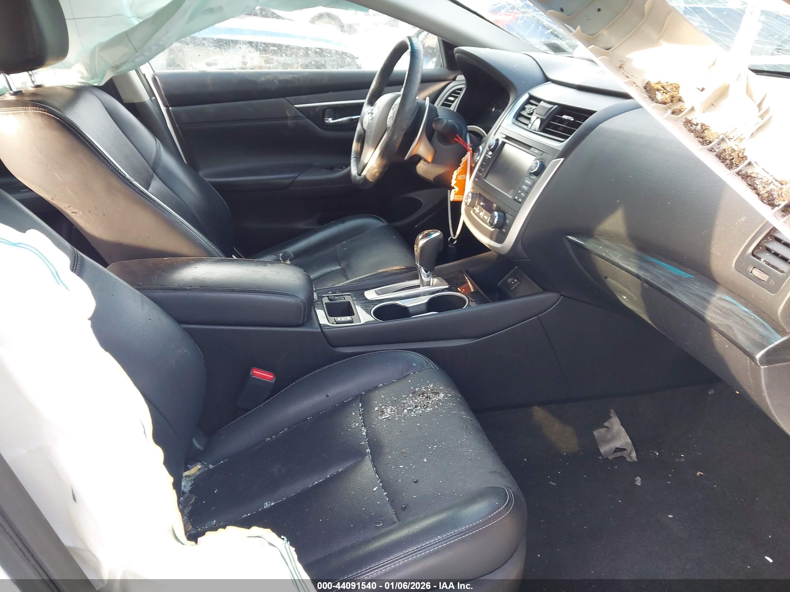 NISSAN ALTIMA image 5