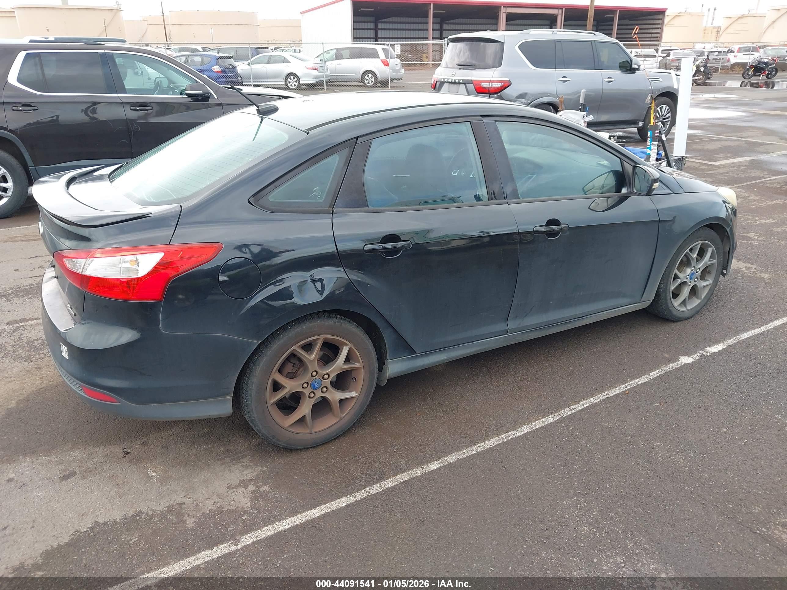 FORD FOCUS image 4