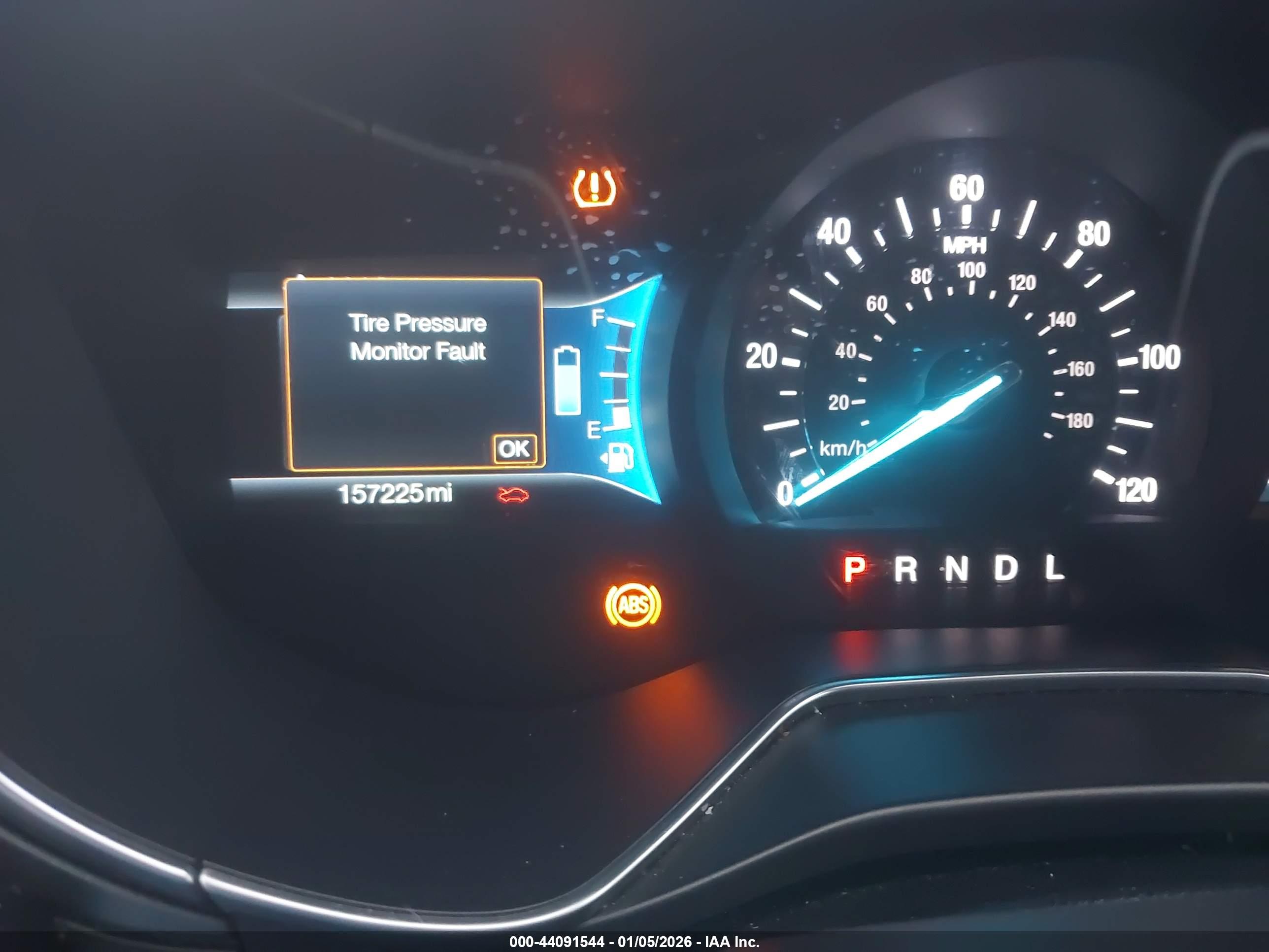 FORD FUSION image 7