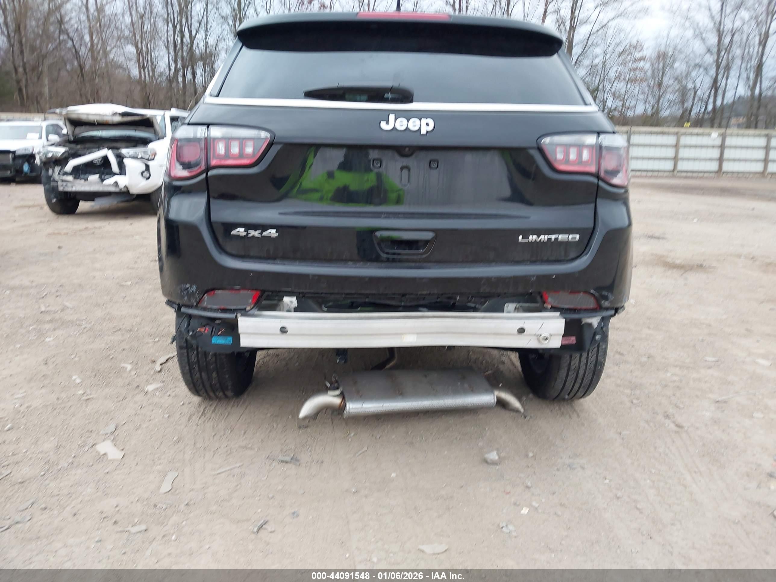 JEEP COMPASS image 6