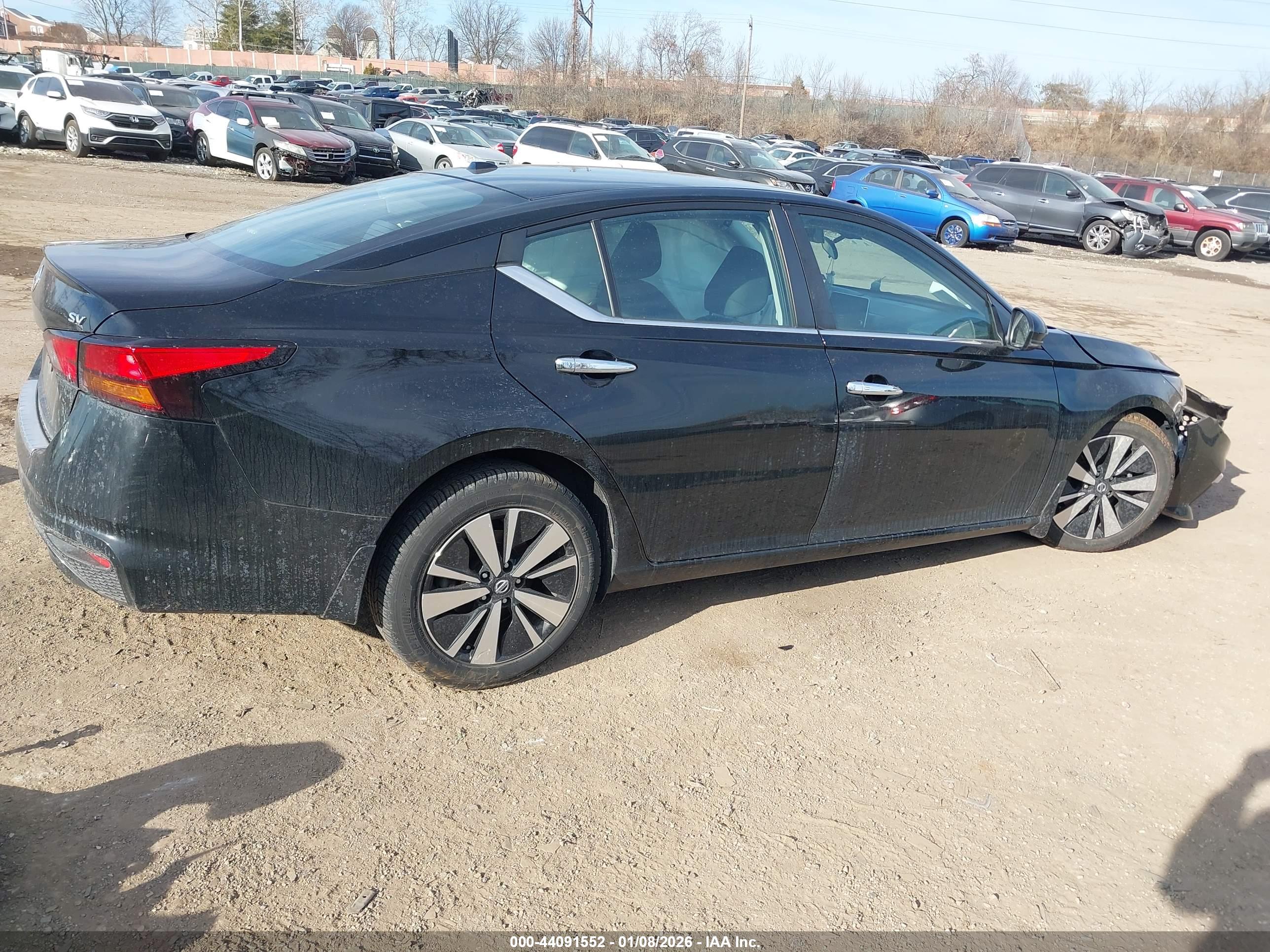 NISSAN ALTIMA image 4