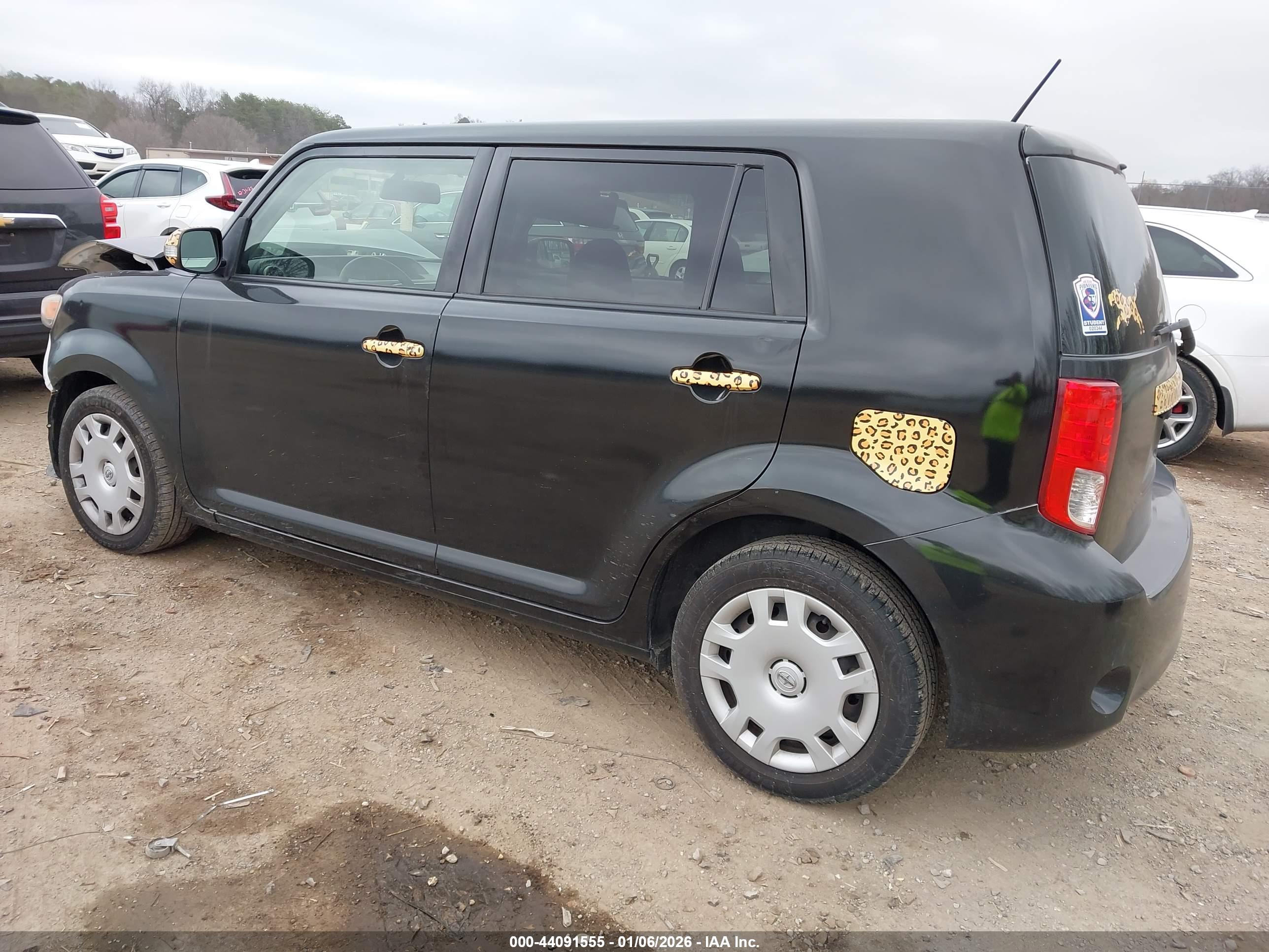 SCION XB image 3
