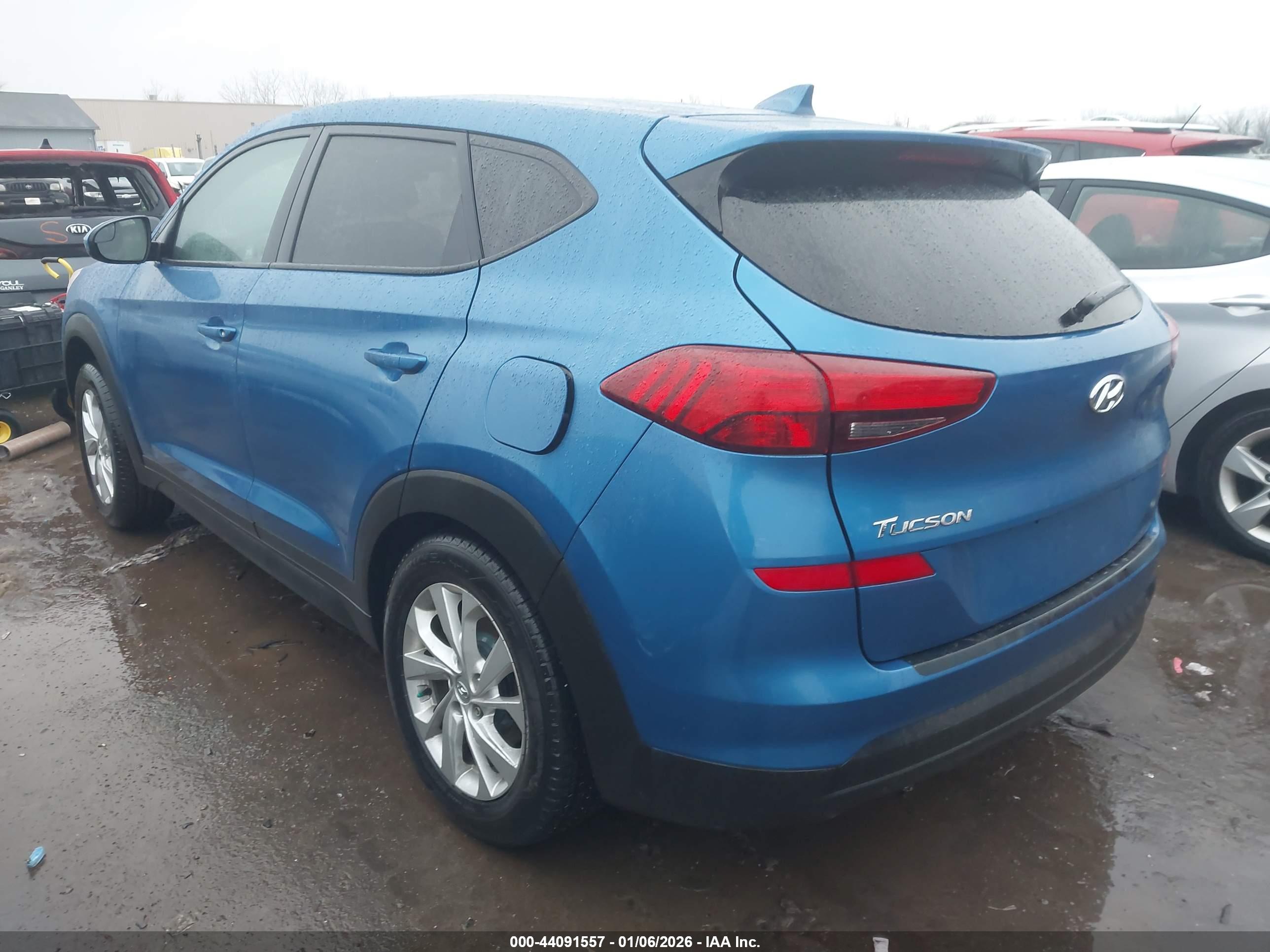 HYUNDAI TUCSON image 3