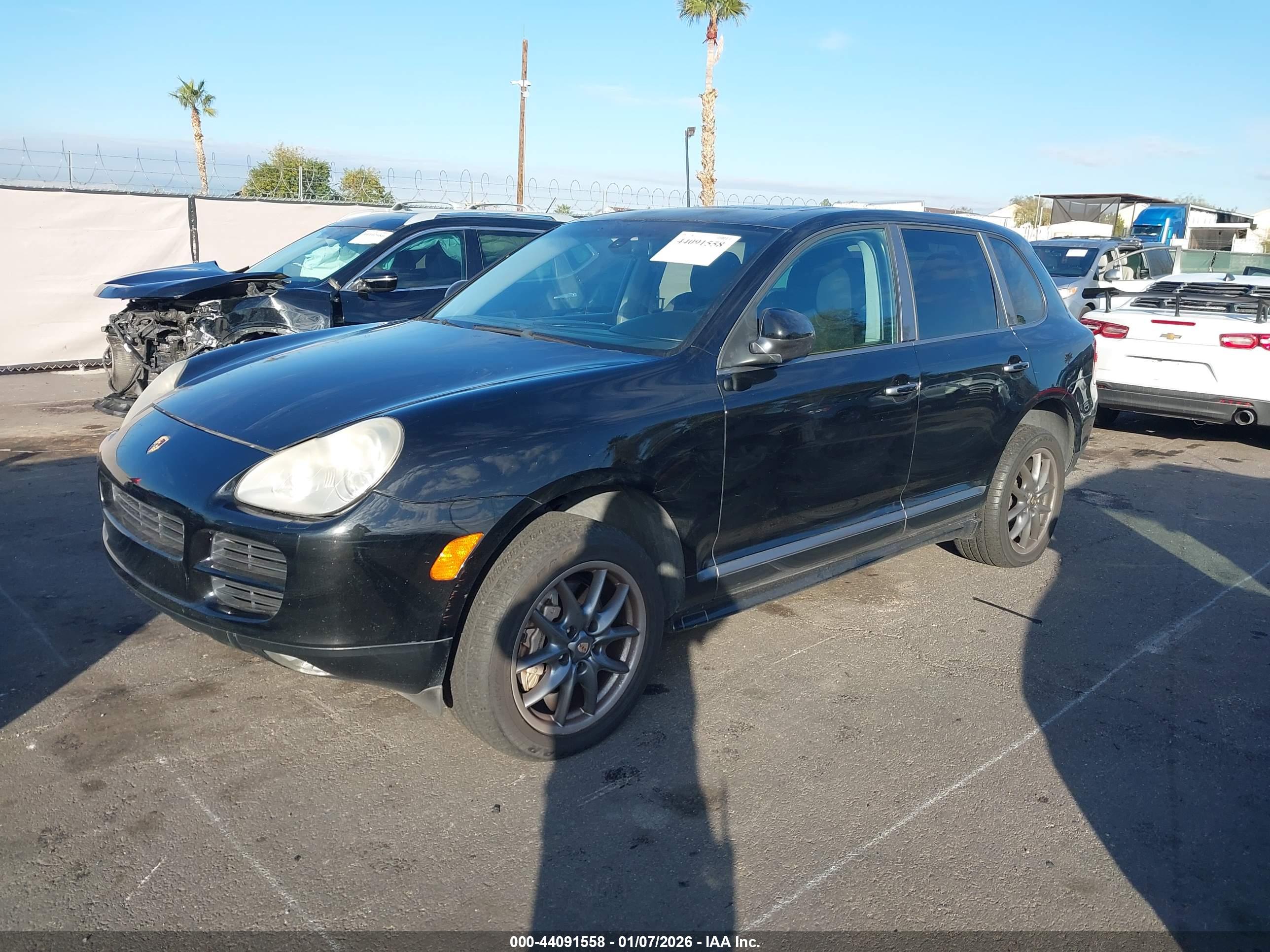 PORSCHE CAYENNE image 2