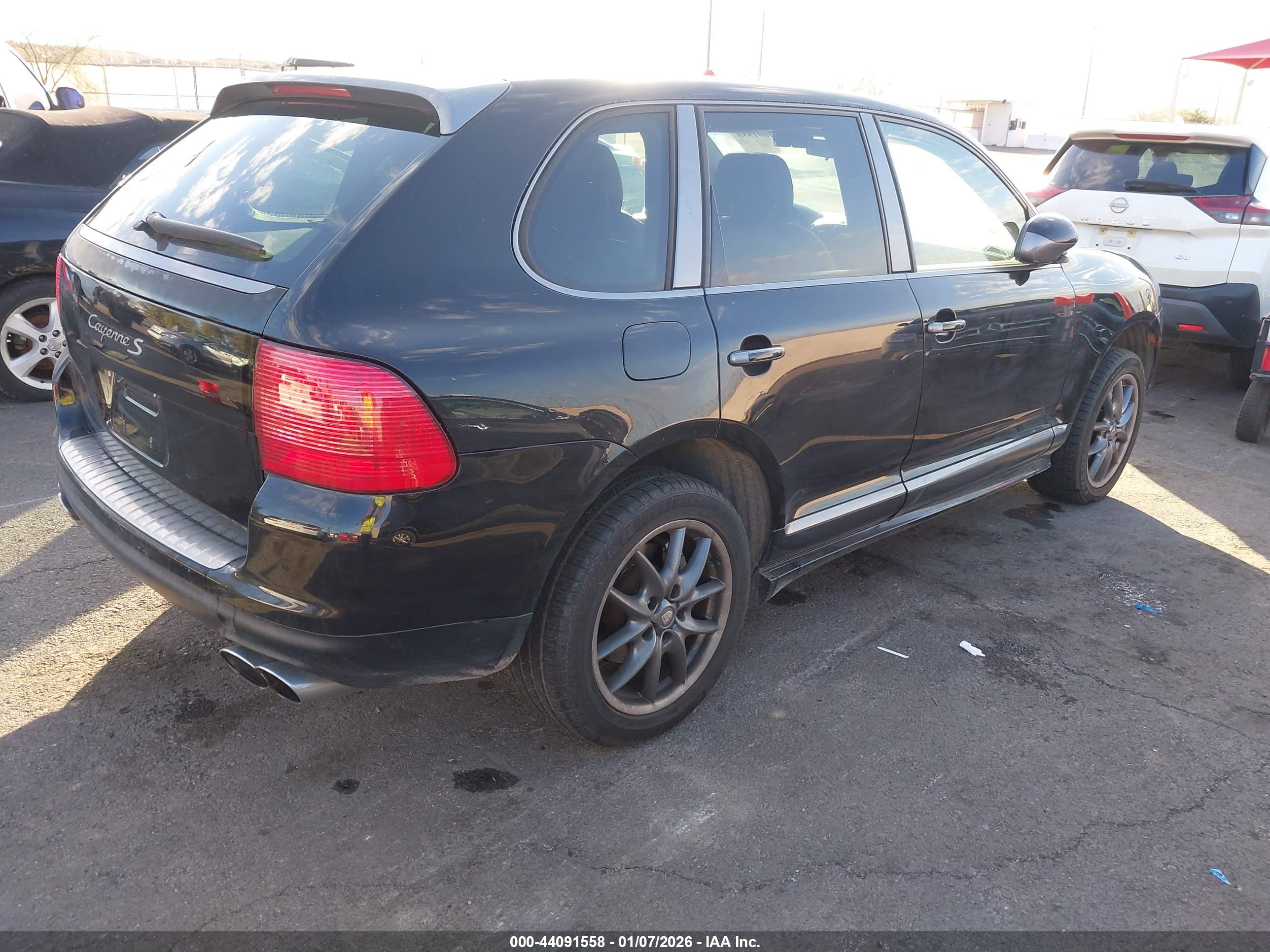 PORSCHE CAYENNE image 4