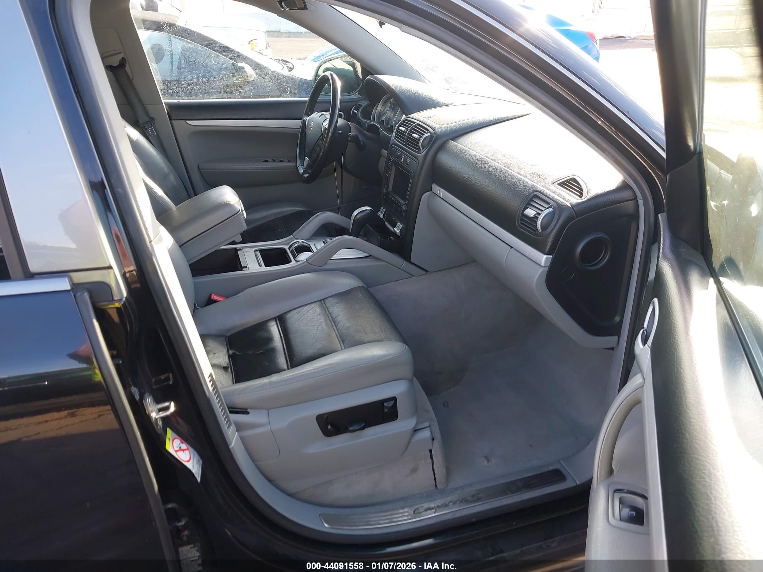 PORSCHE CAYENNE image 5