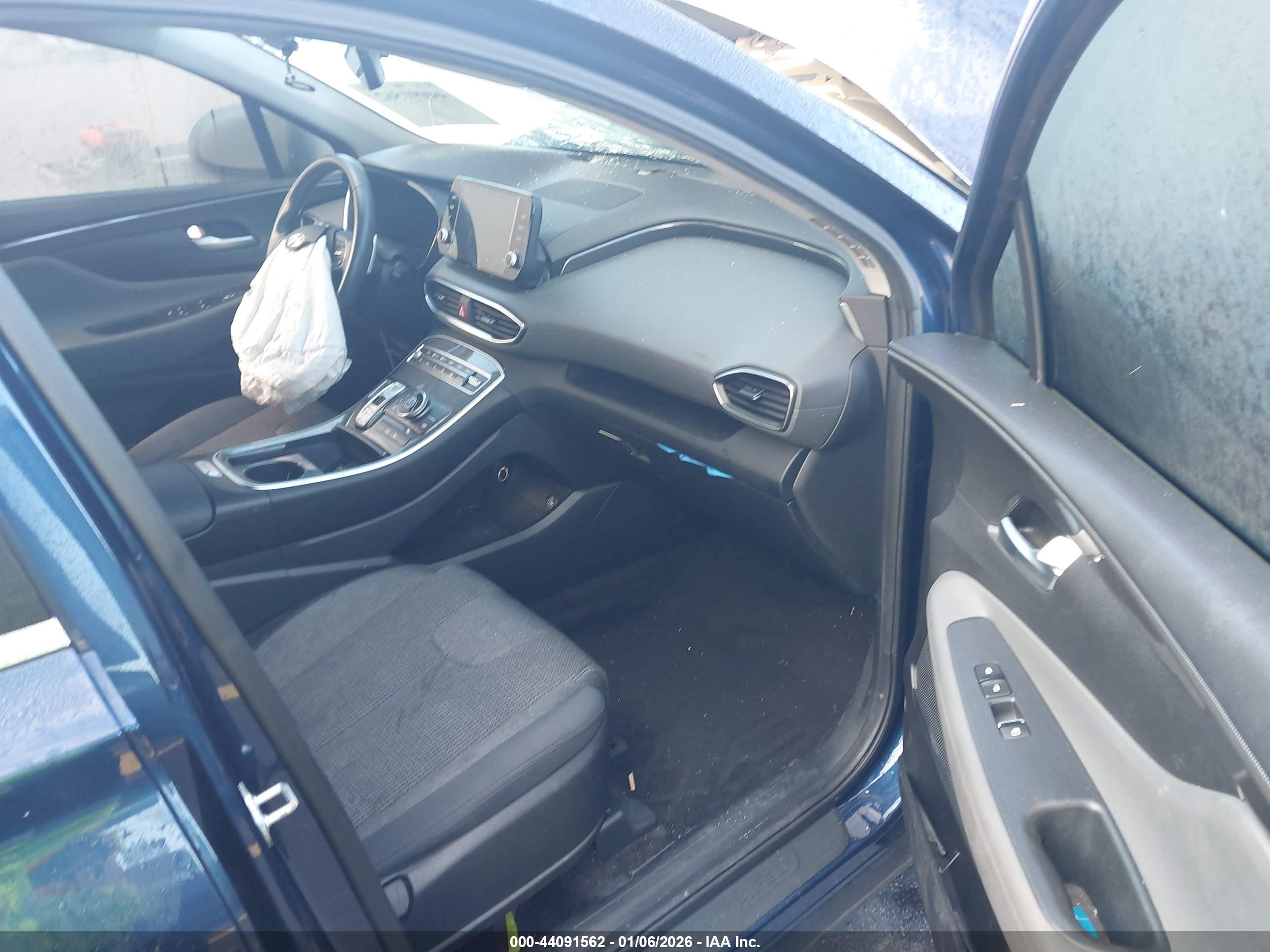 HYUNDAI SANTA image 5