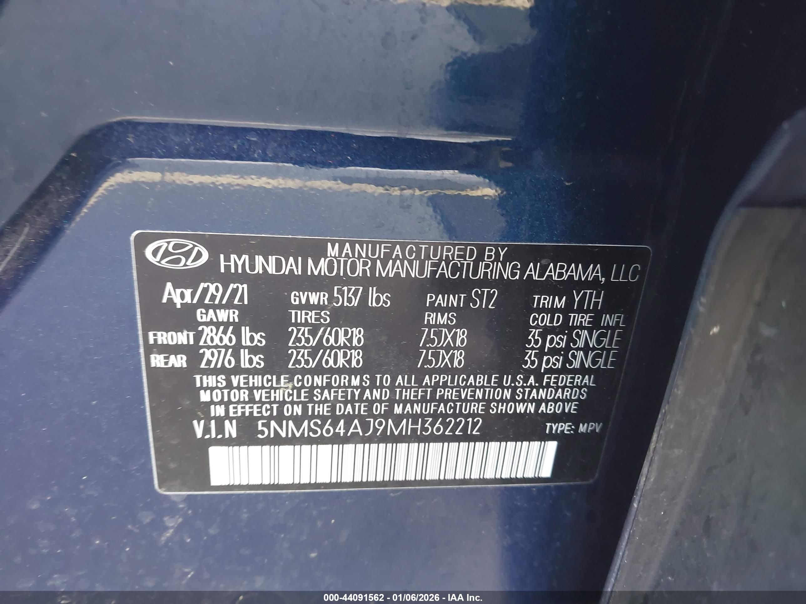 HYUNDAI SANTA image 9