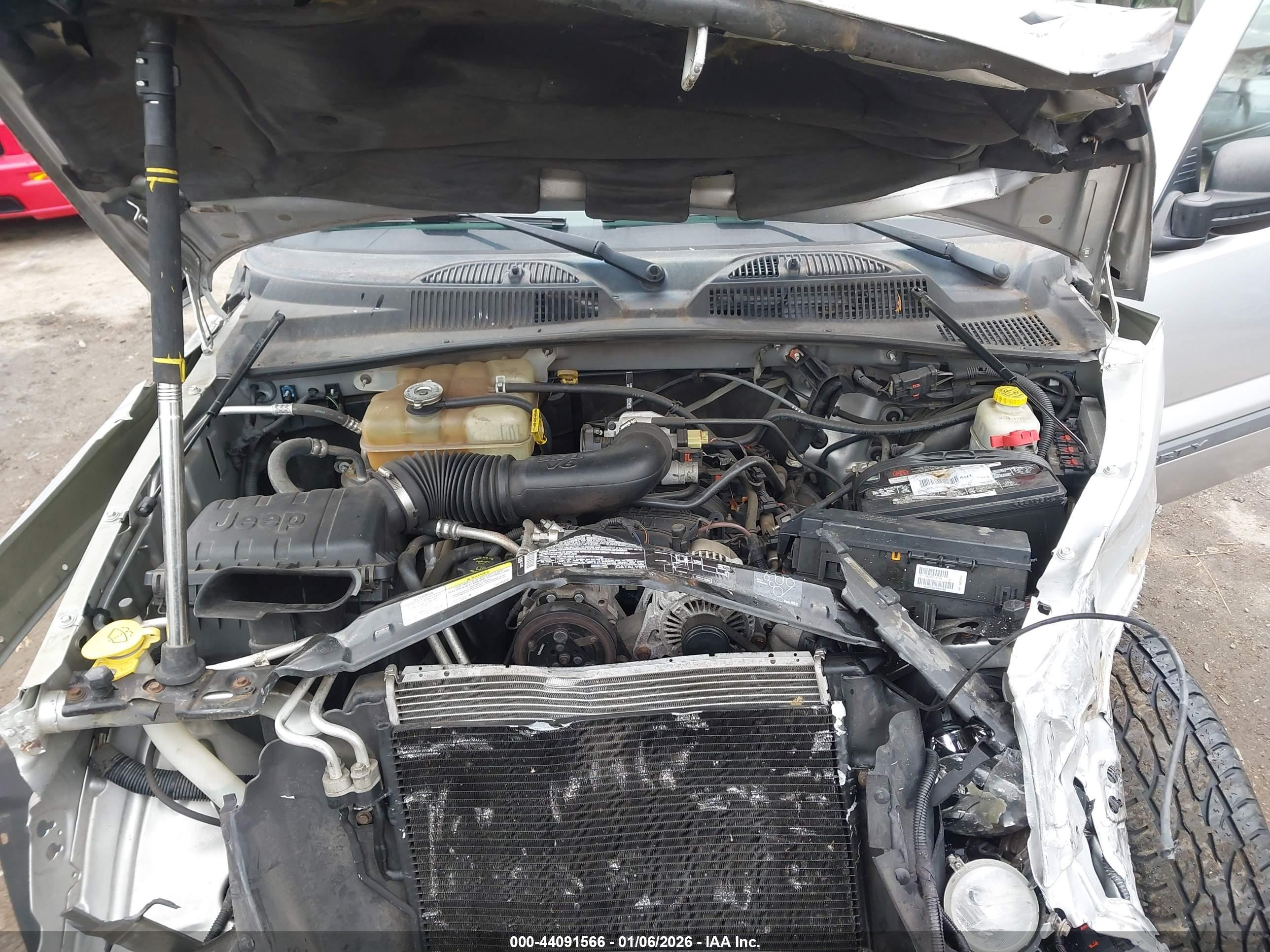 JEEP LIBERTY image 10