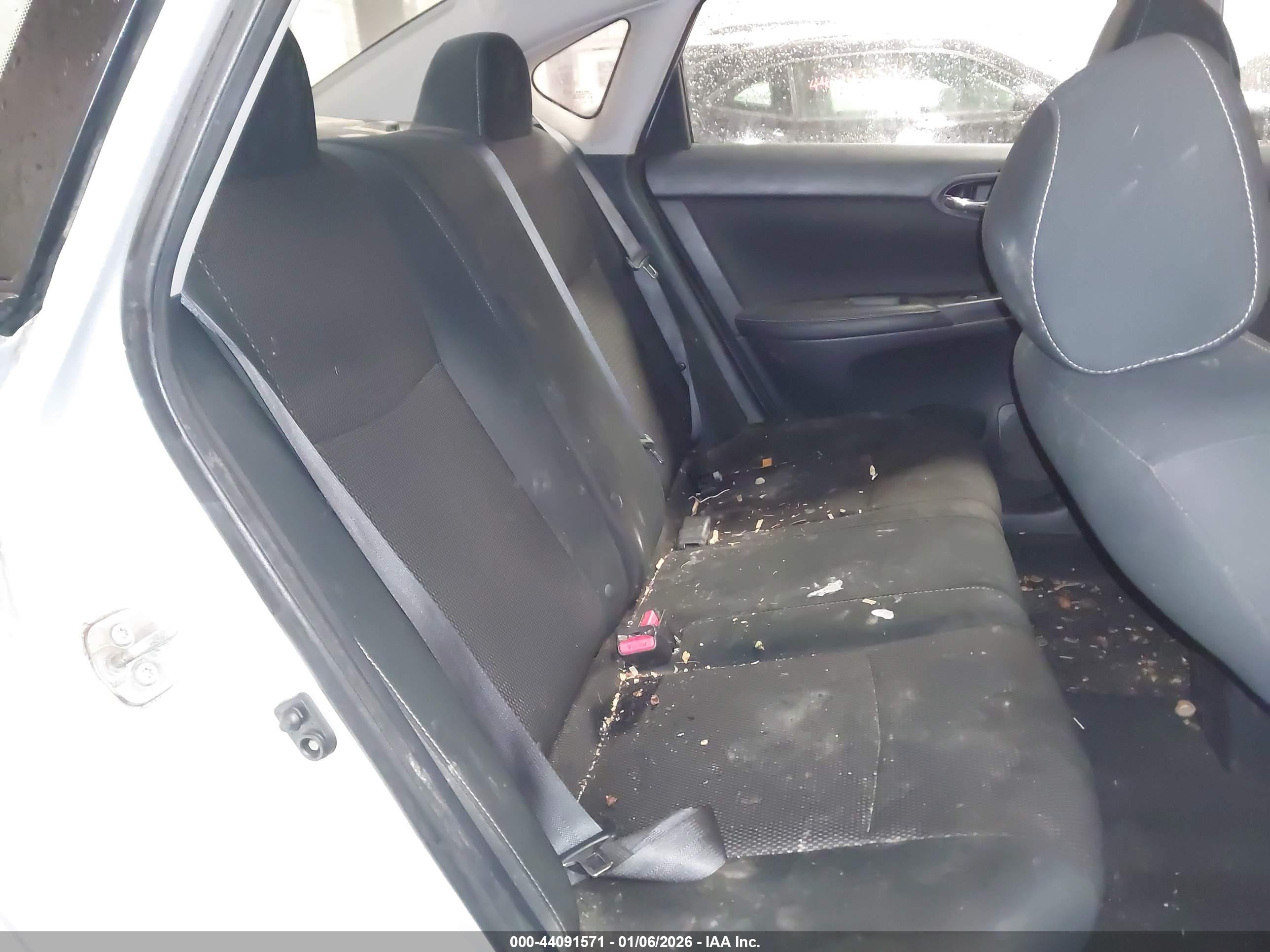 NISSAN SENTRA image 8