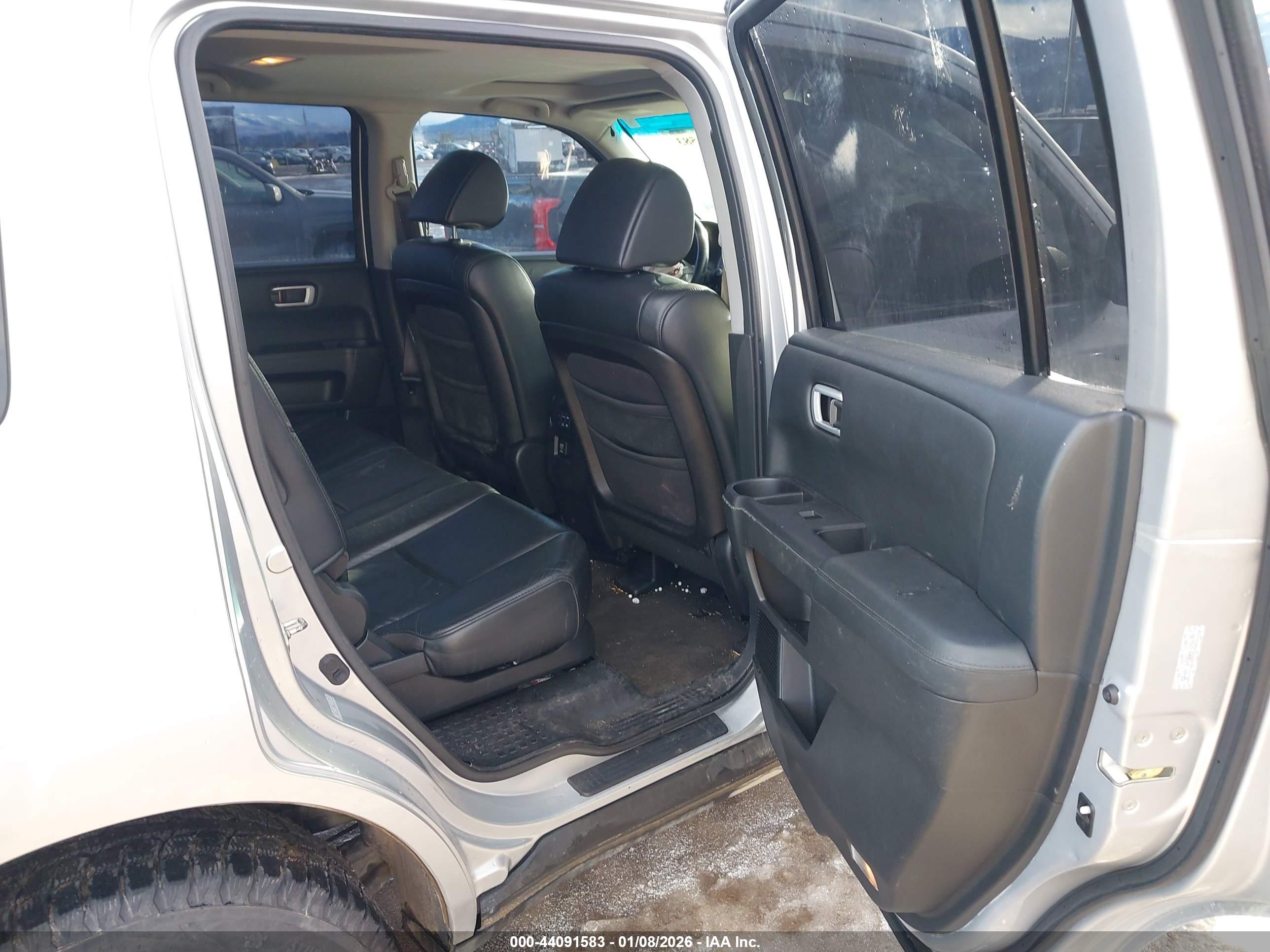 HONDA PILOT image 8