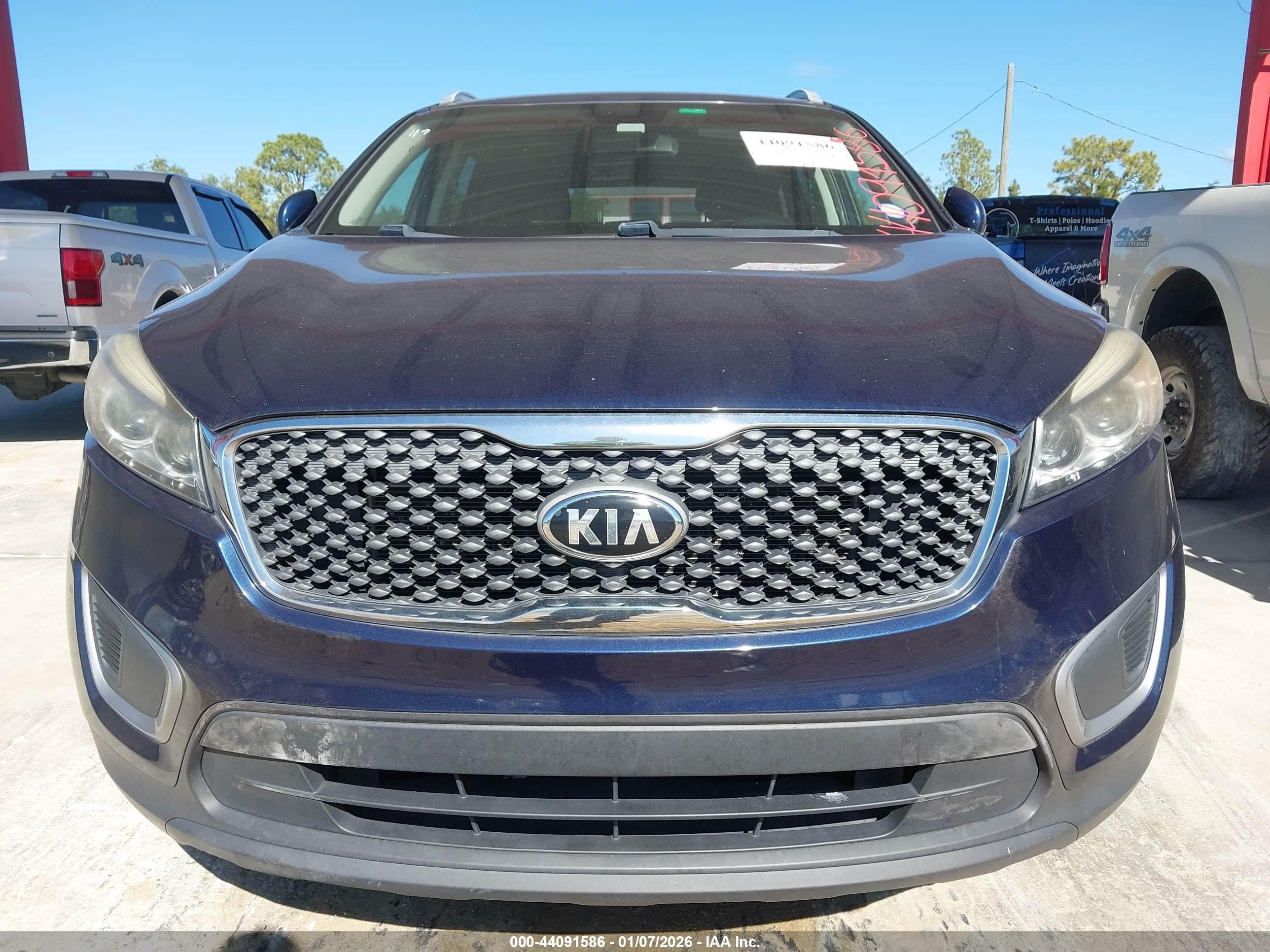 KIA SORENTO image 6