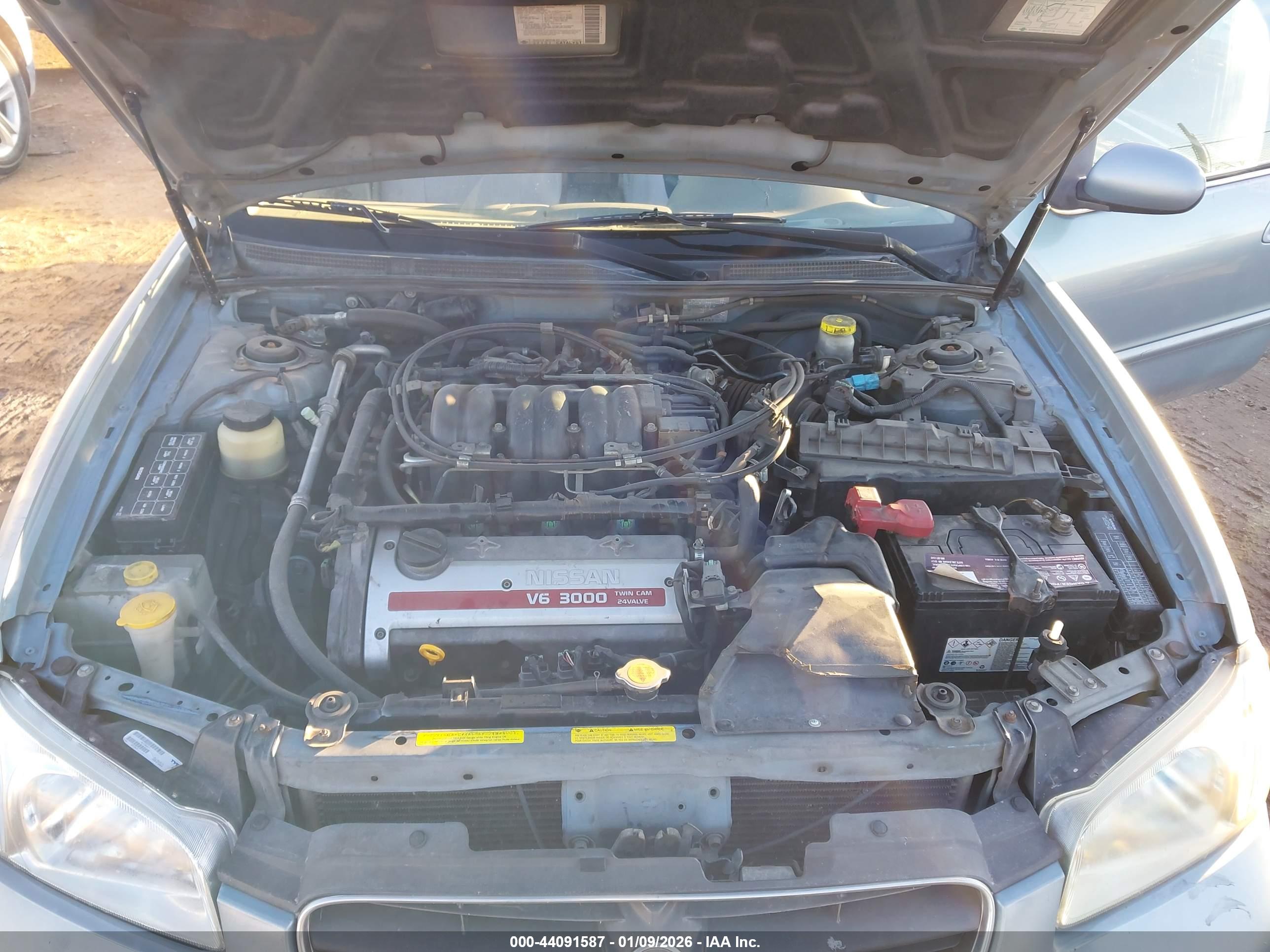 NISSAN MAXIMA image 10