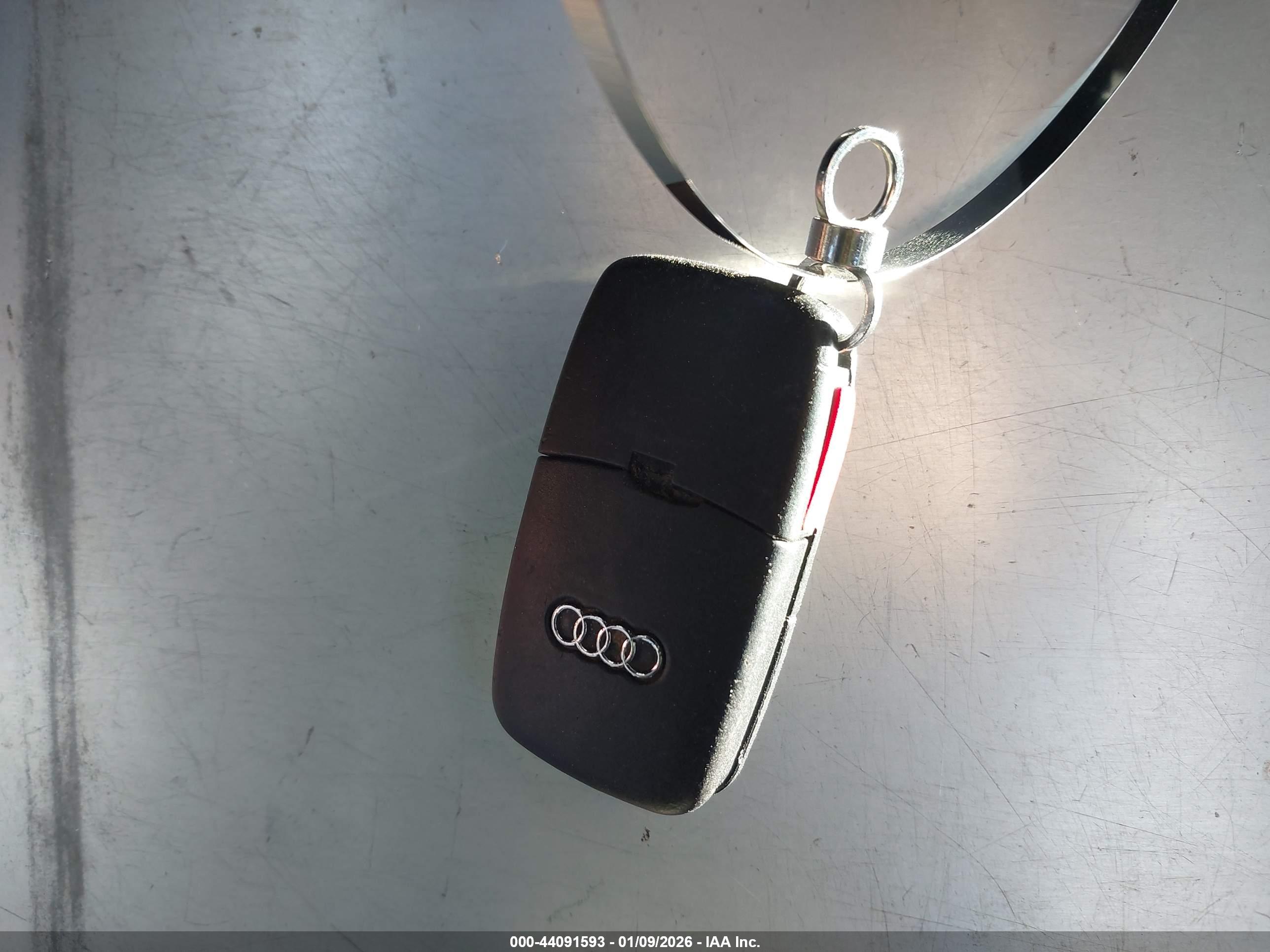 AUDI A4 image 11