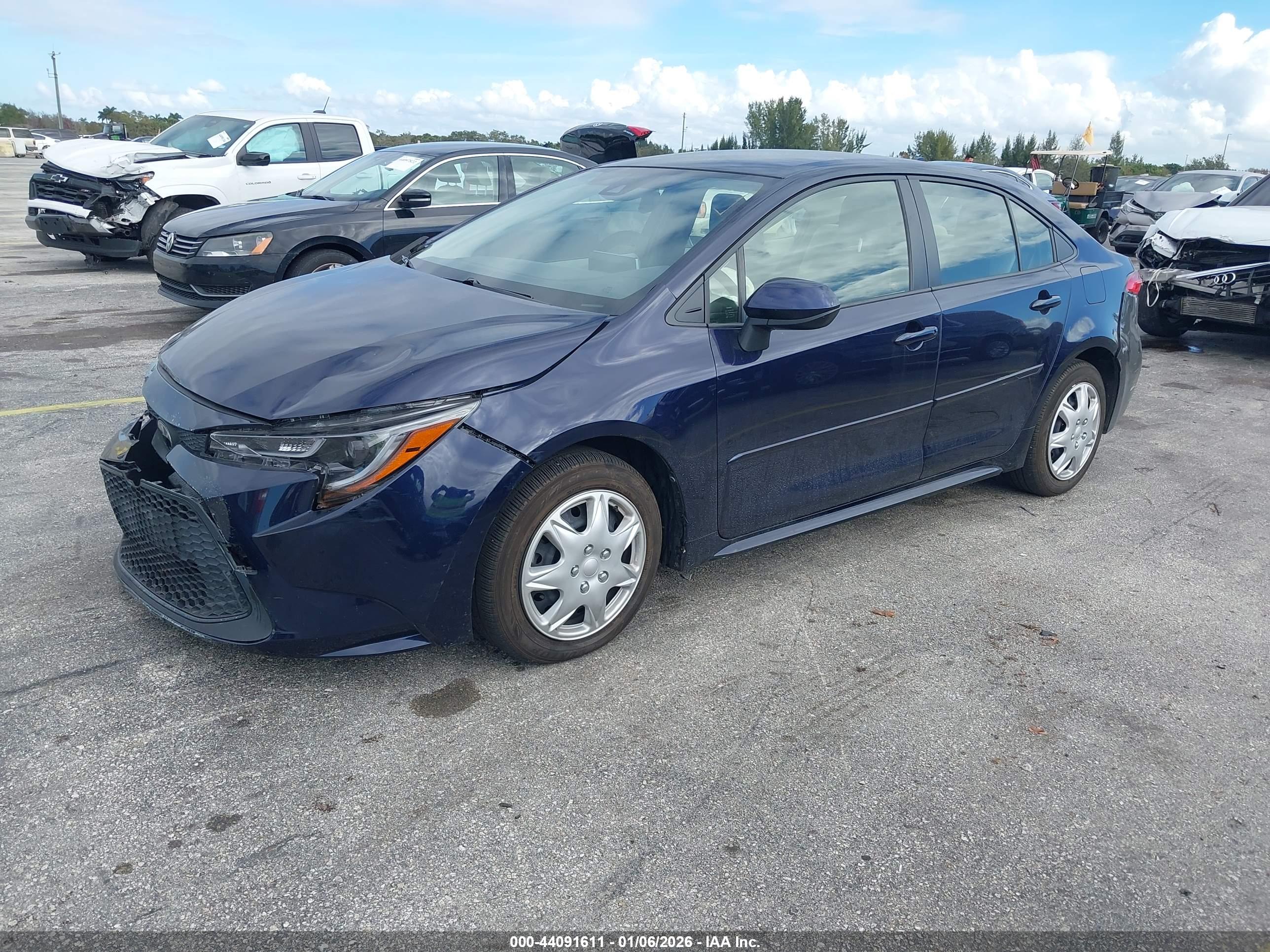 TOYOTA COROLLA image 2