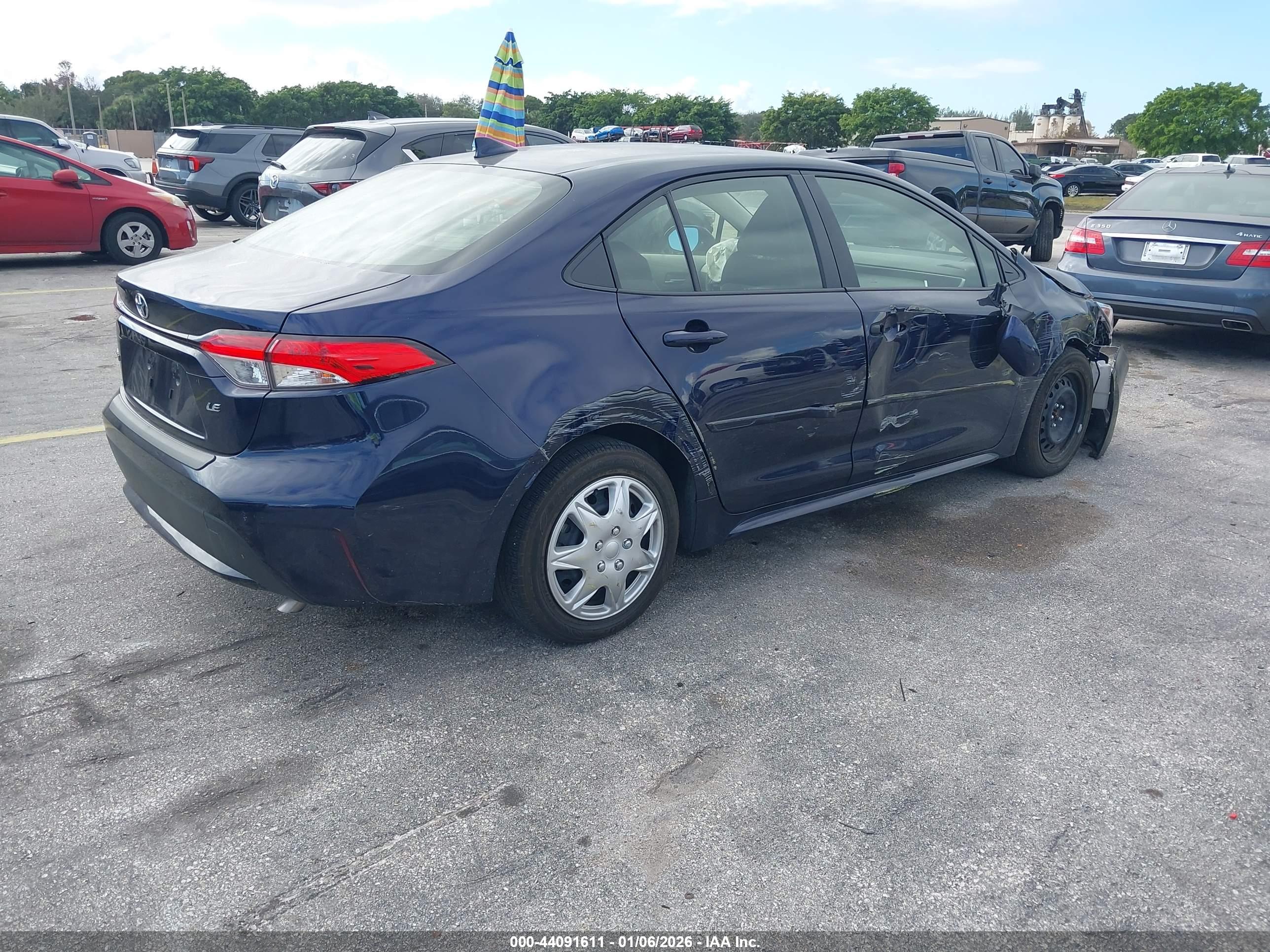 TOYOTA COROLLA image 4