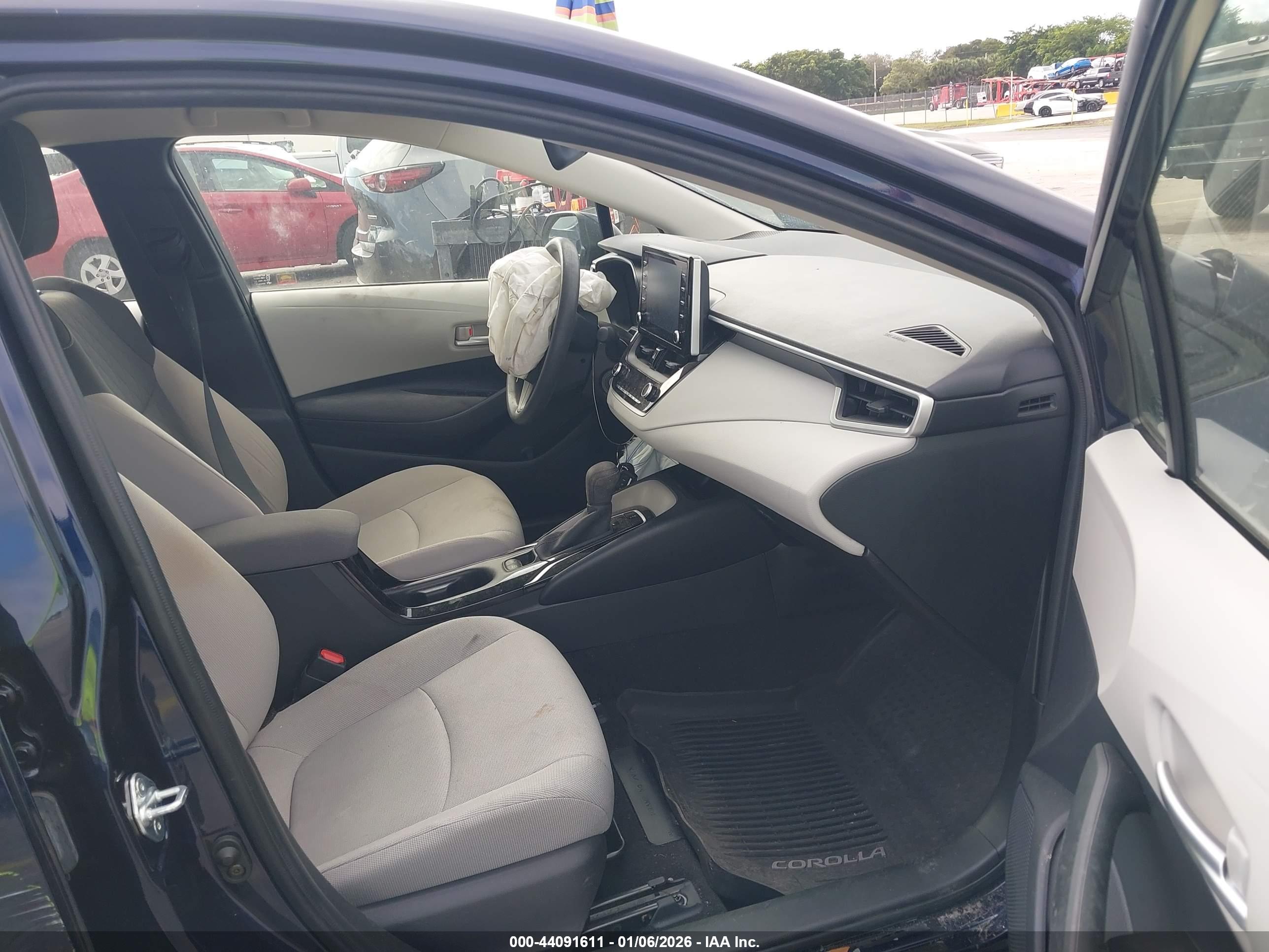 TOYOTA COROLLA image 5