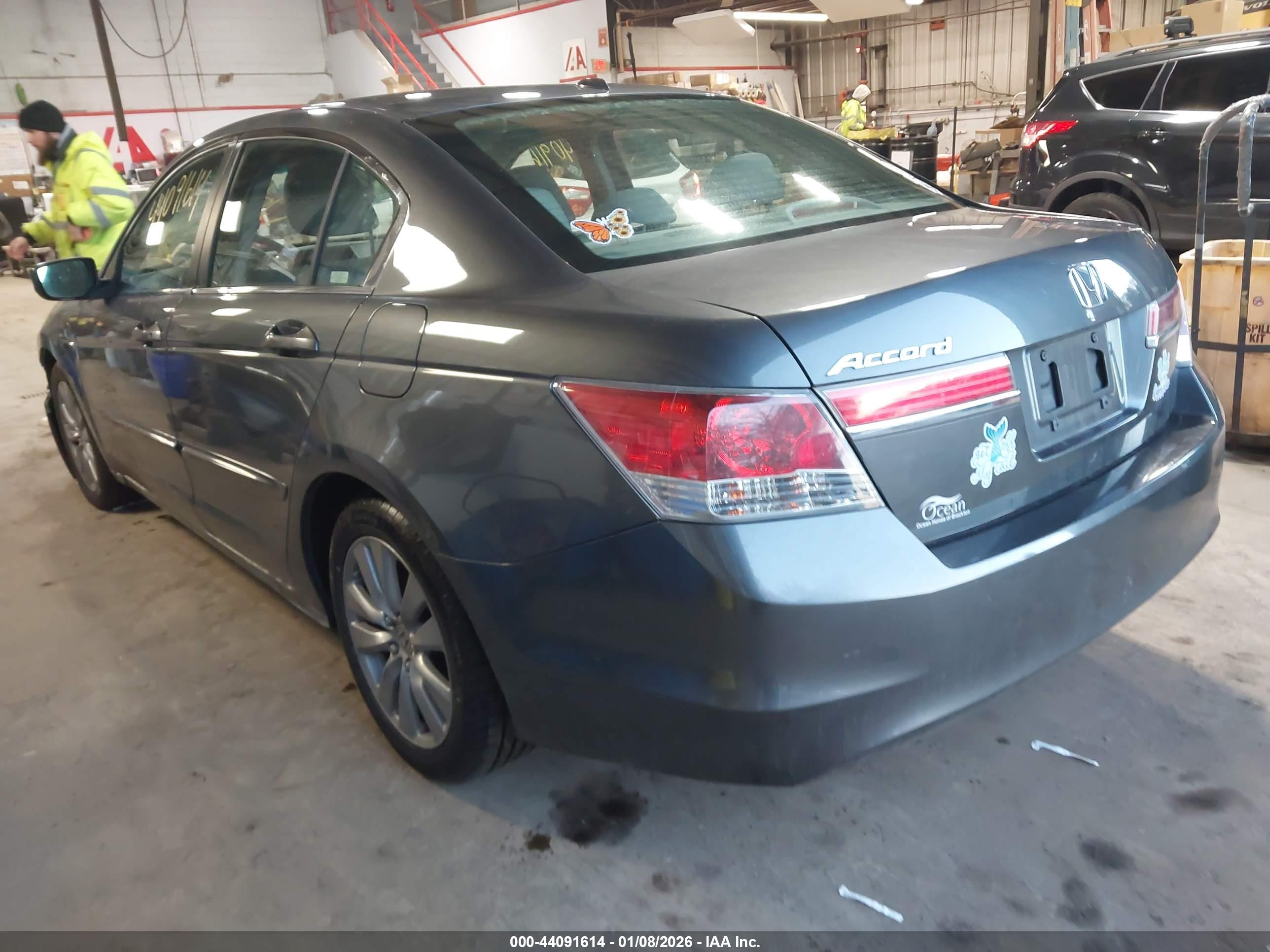 HONDA ACCORD image 3