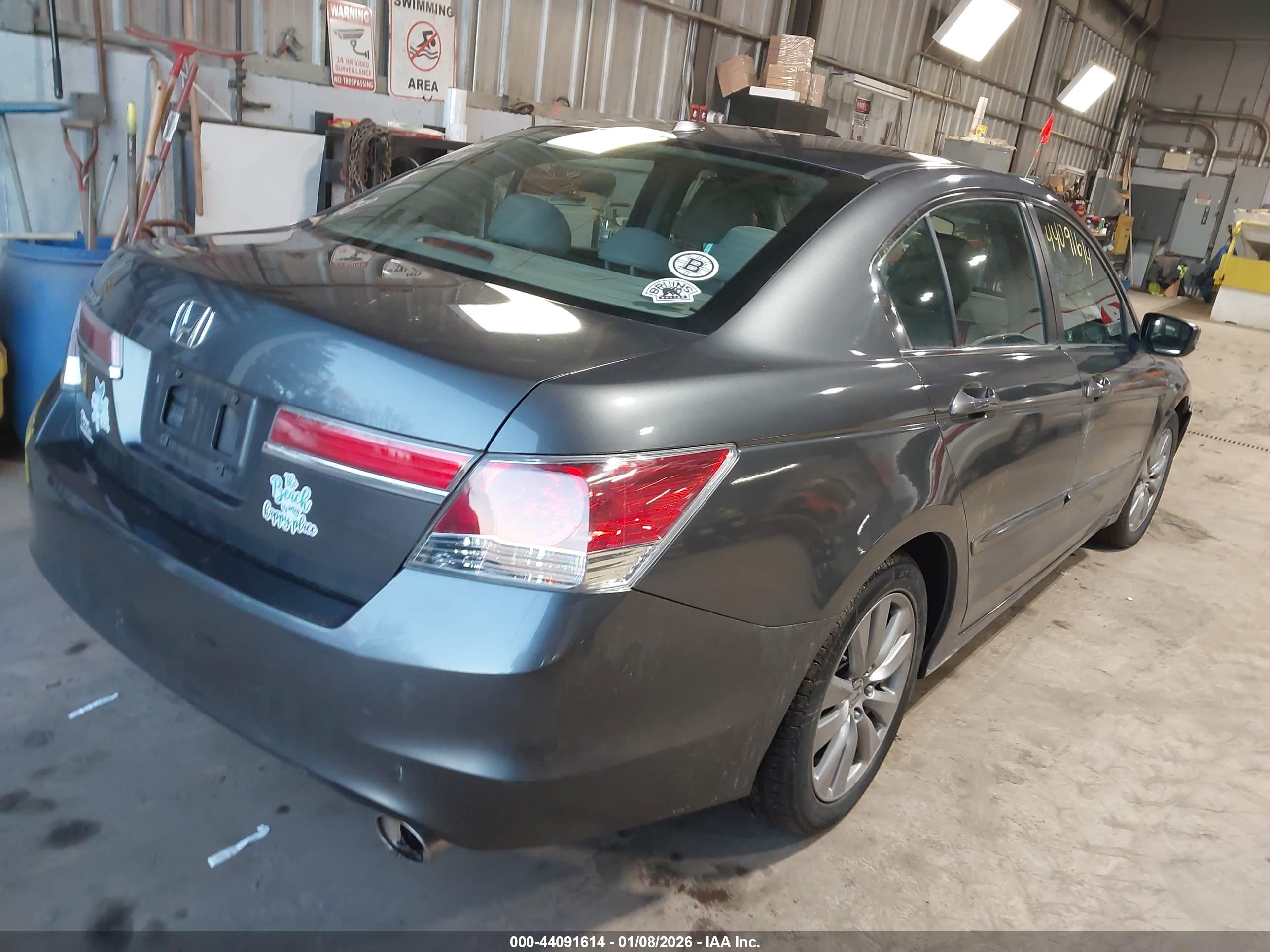 HONDA ACCORD image 4
