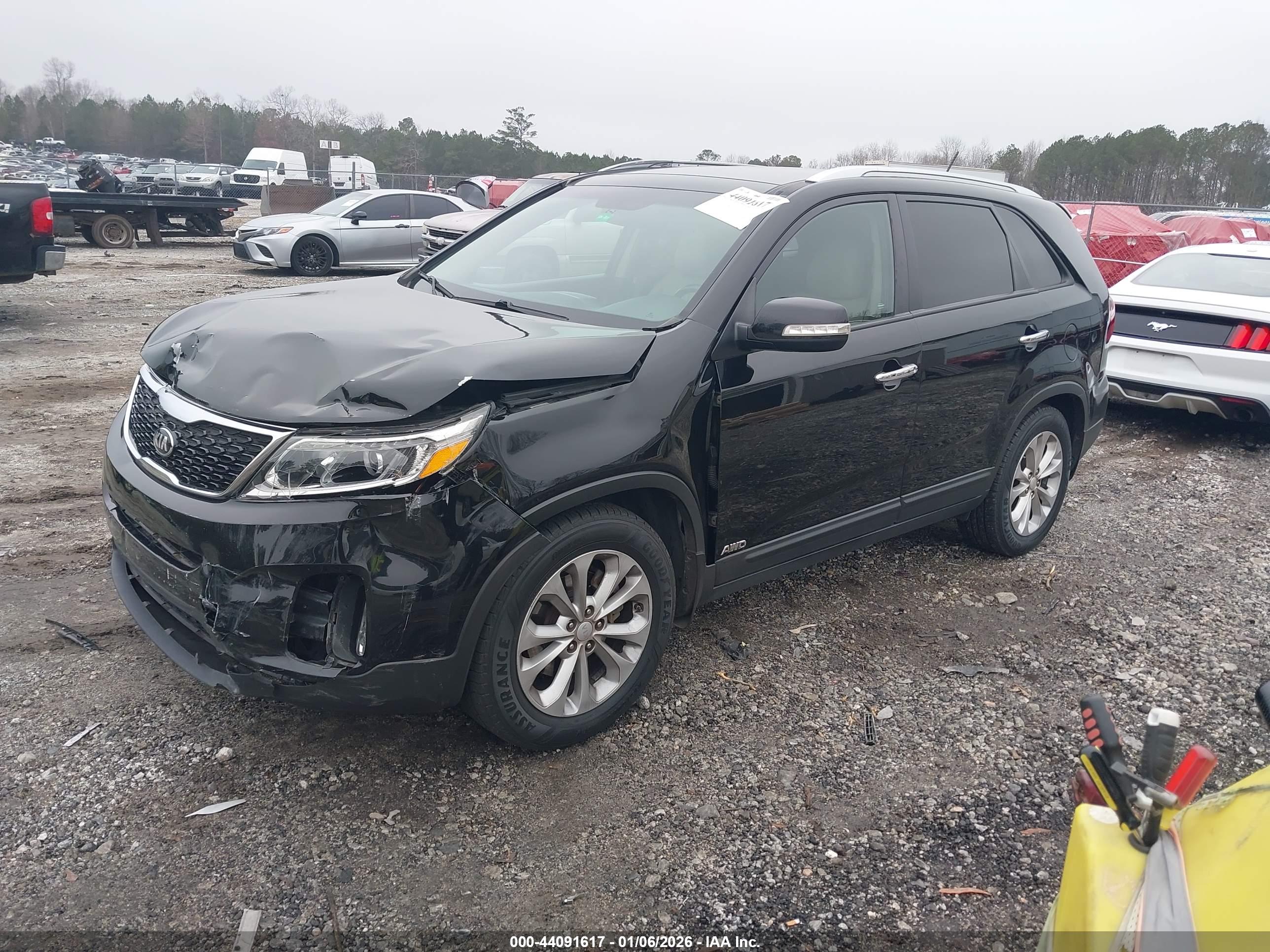 KIA SORENTO image 2