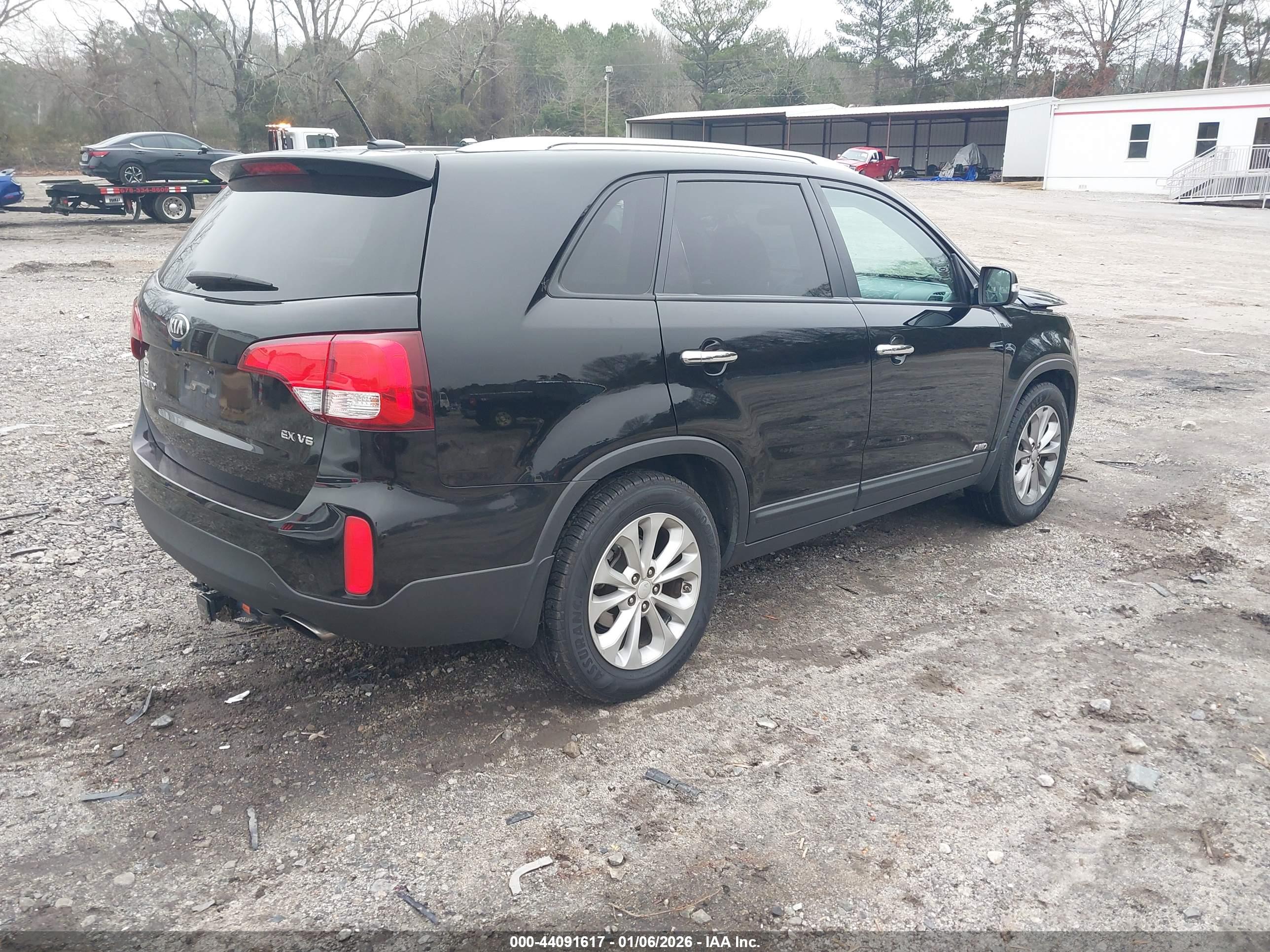 KIA SORENTO image 4