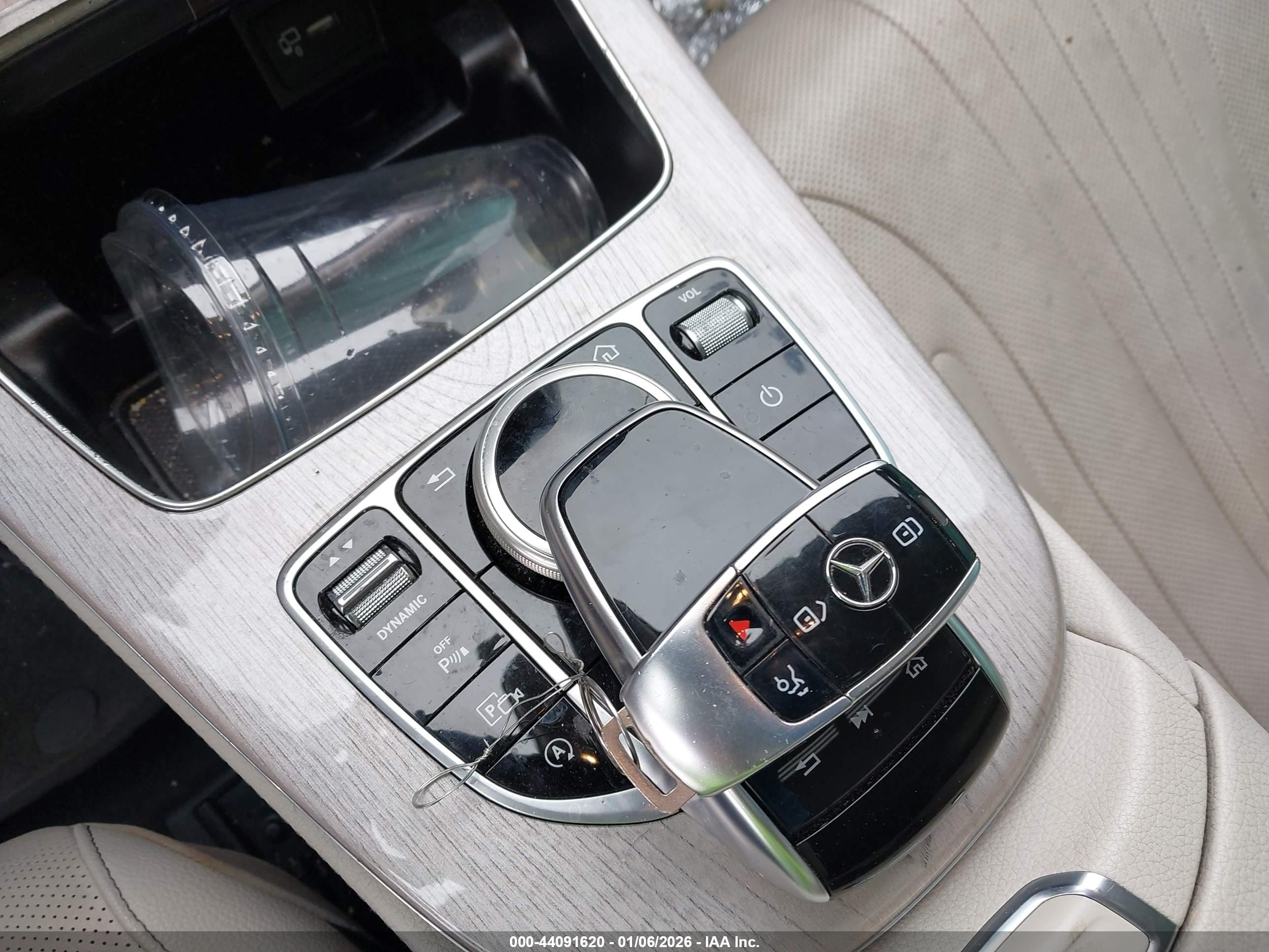 MERCEDES-BENZ CLS image 11
