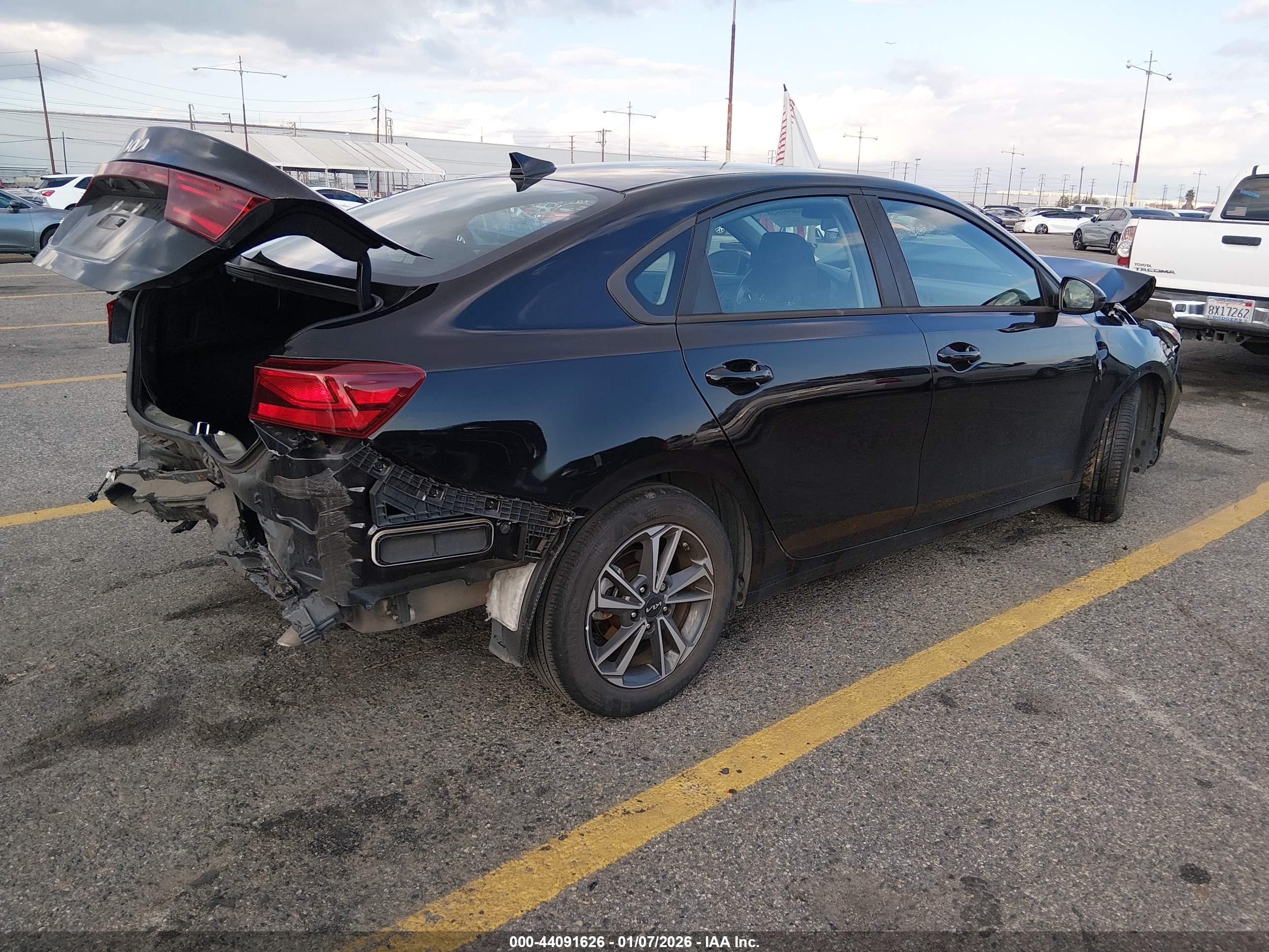 KIA FORTE image 4