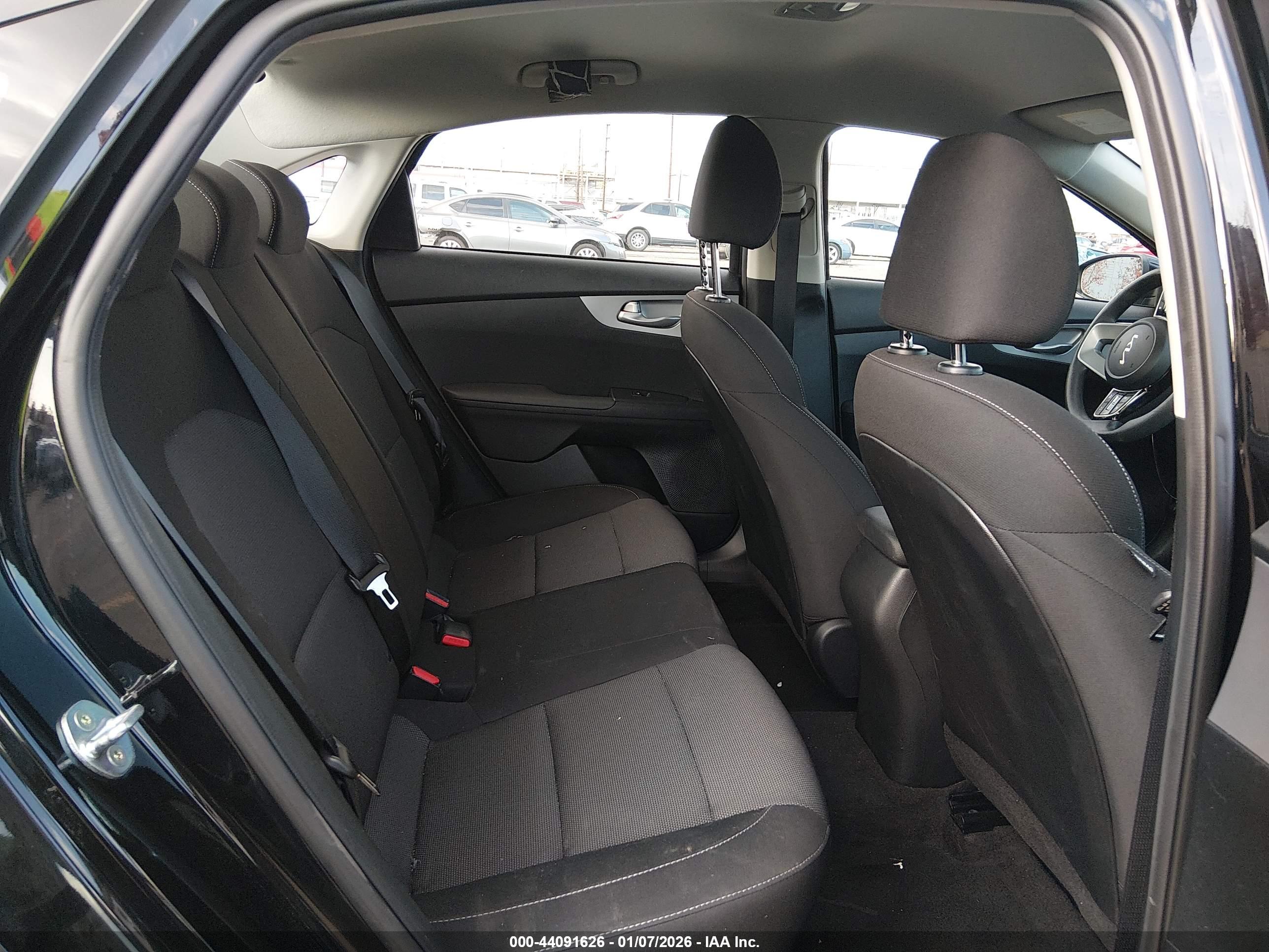 KIA FORTE image 8