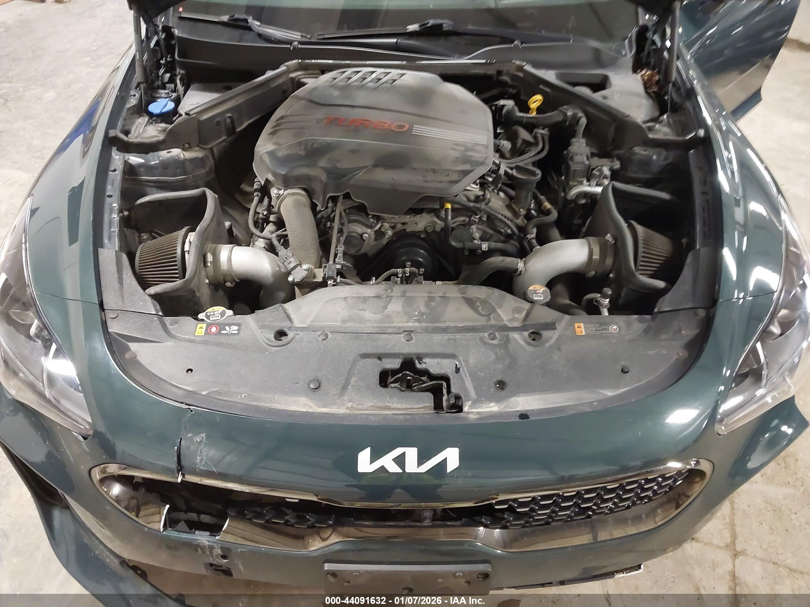 KIA STINGER image 10