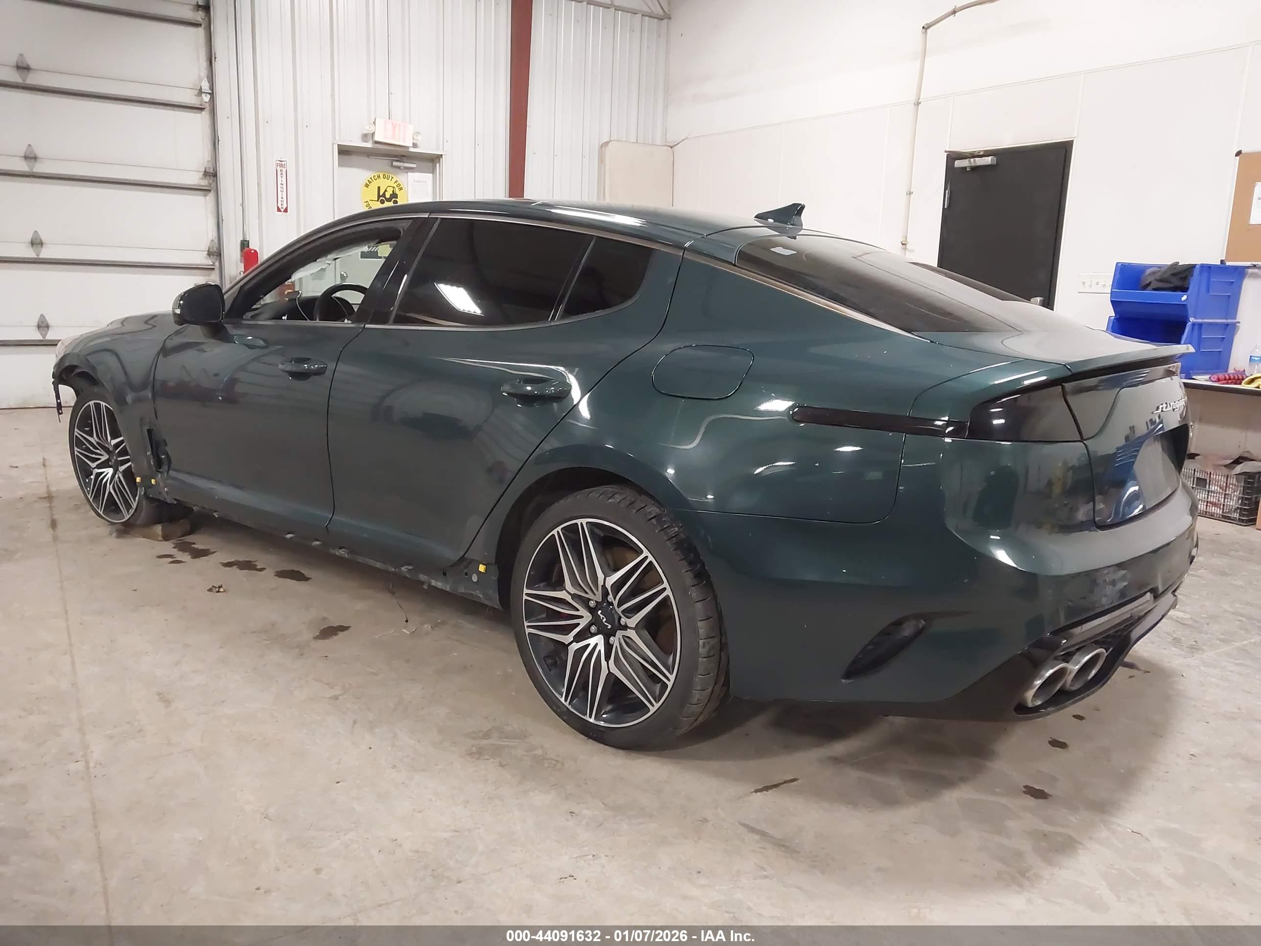 KIA STINGER image 3