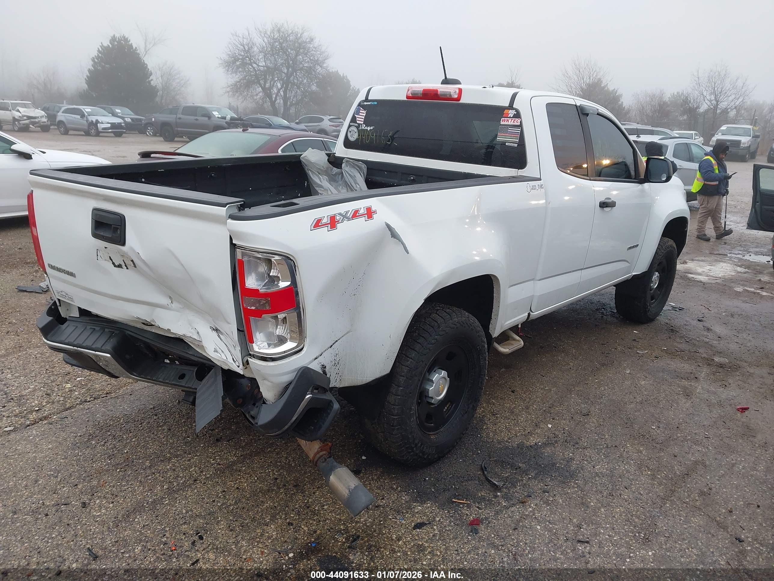 CHEVROLET COLORADO image 4