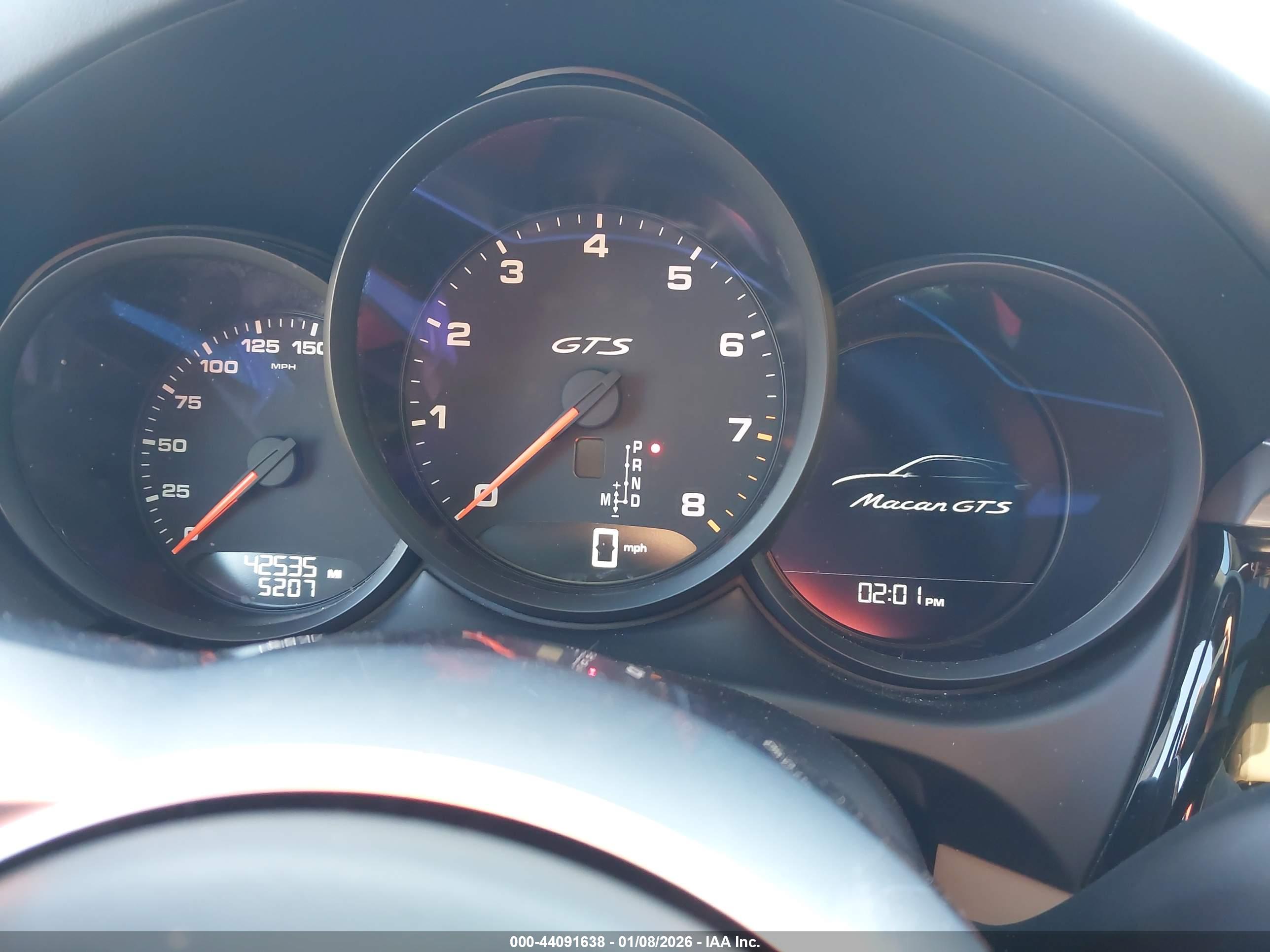 PORSCHE MACAN image 7