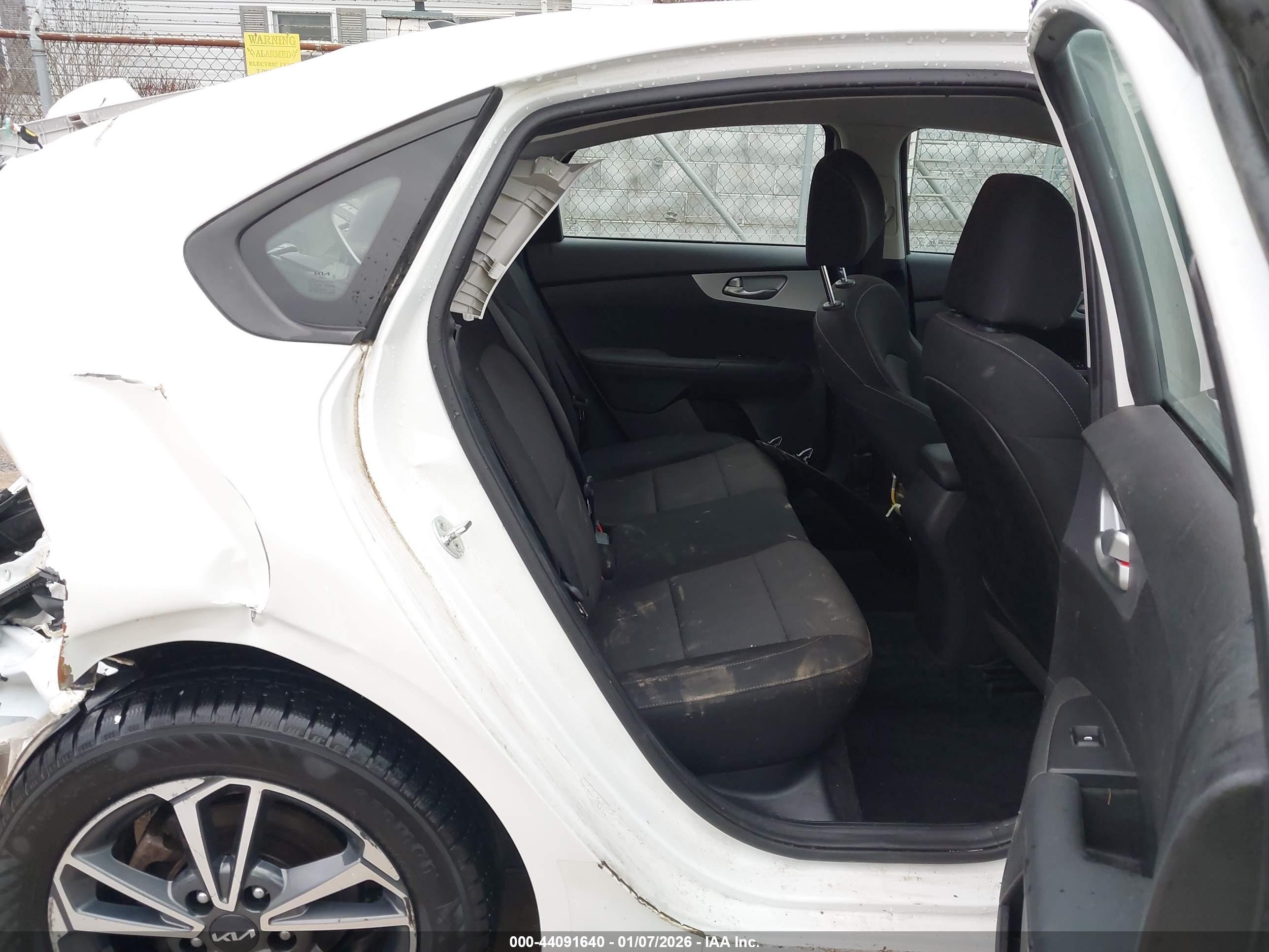 KIA FORTE image 8
