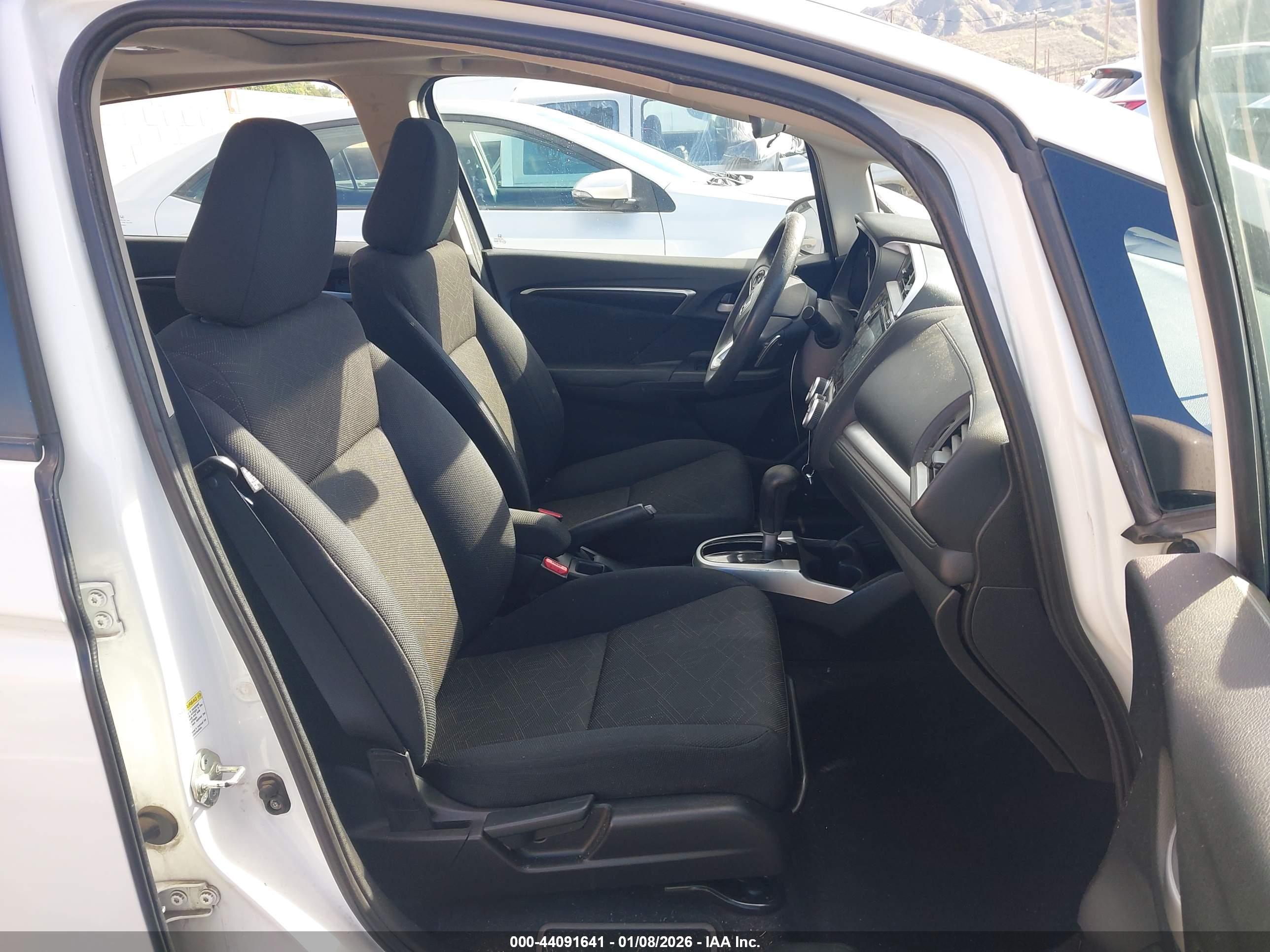 HONDA FIT image 5