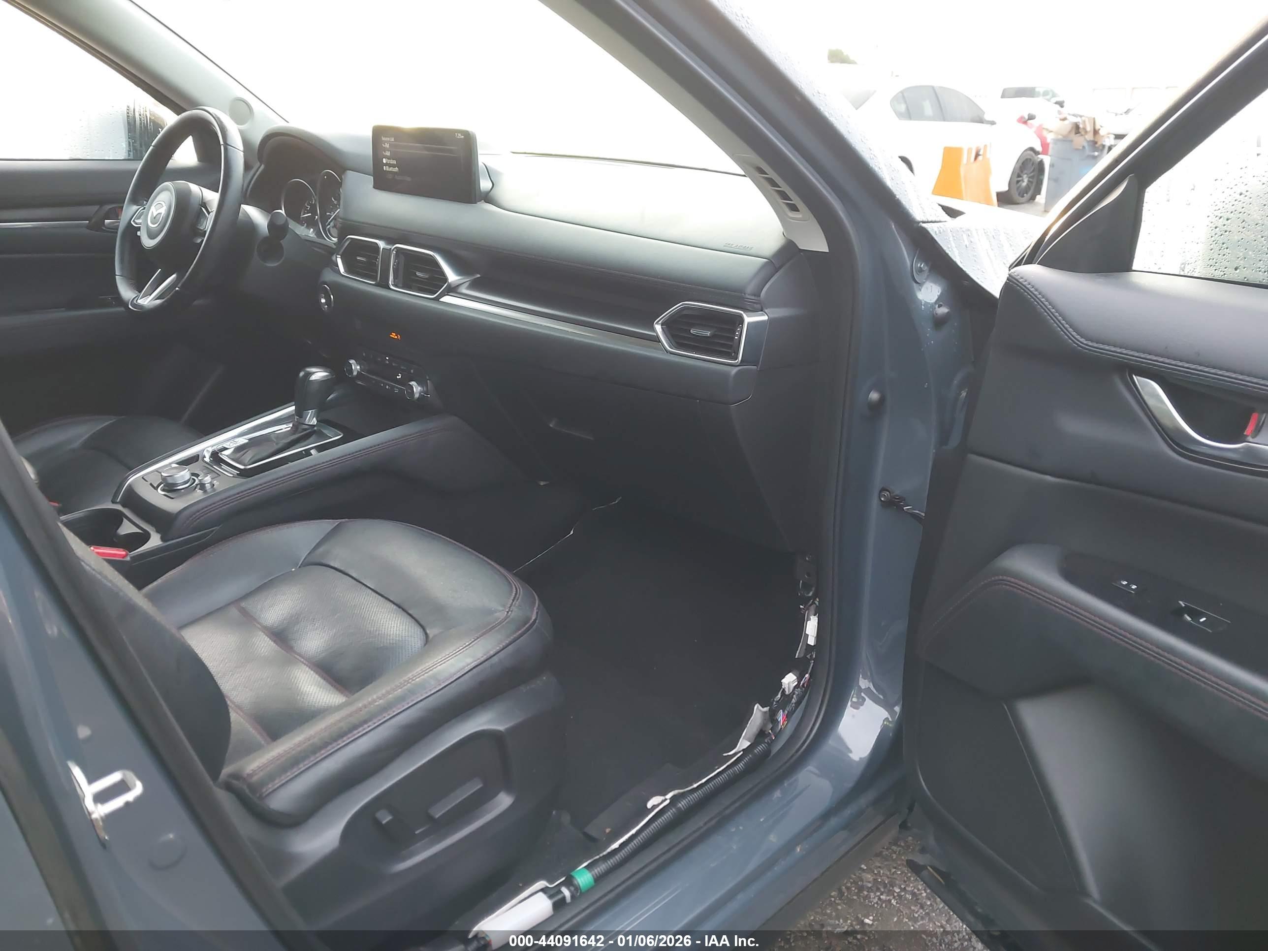 MAZDA CX-5 image 5
