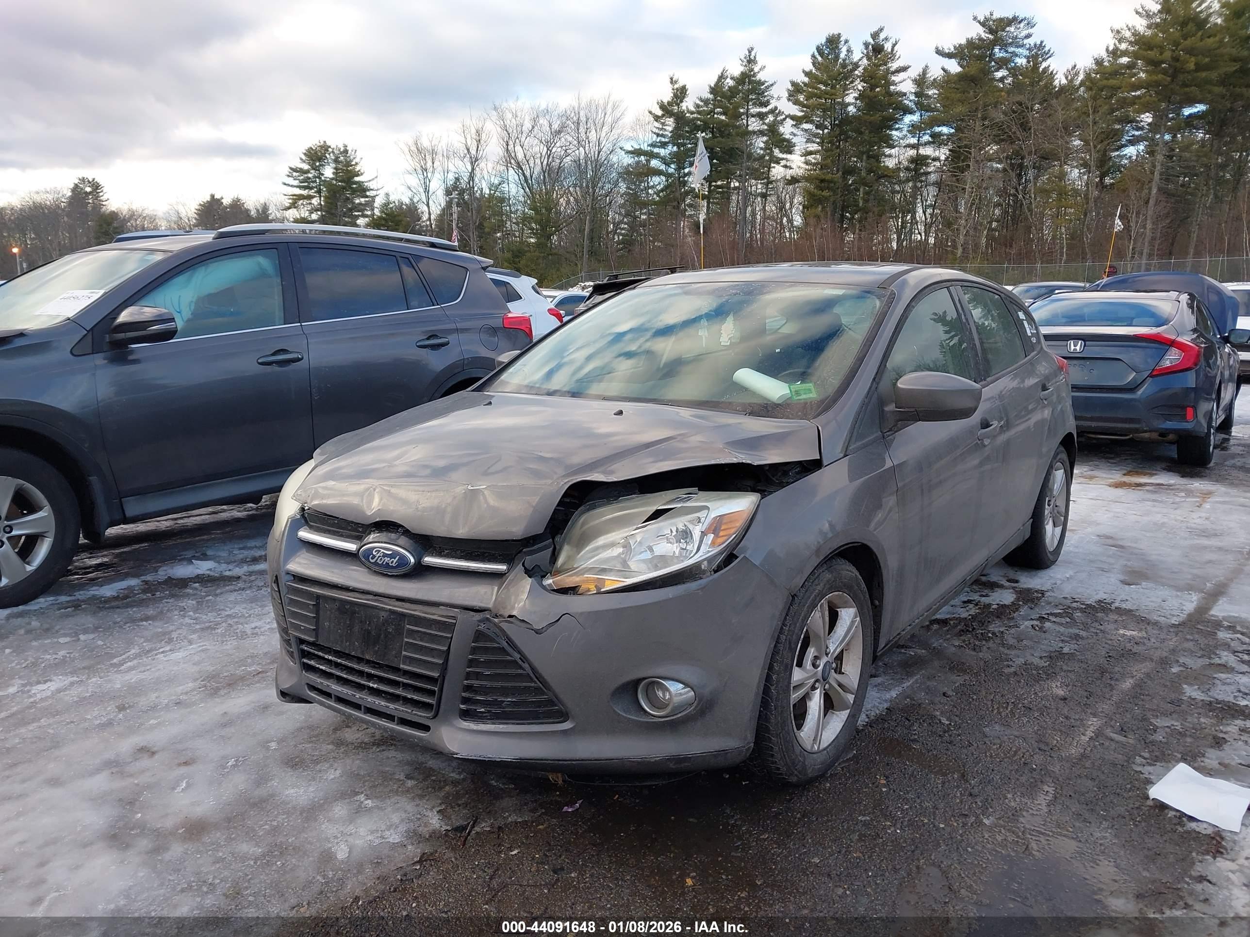FORD FOCUS image 2
