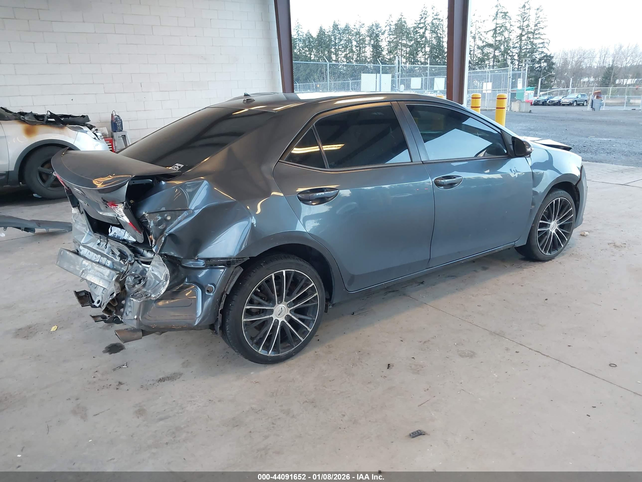 TOYOTA COROLLA image 4