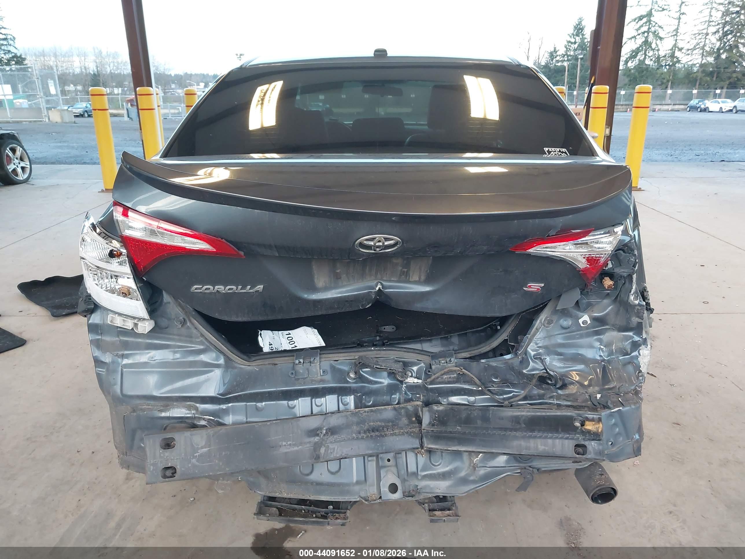 TOYOTA COROLLA image 6