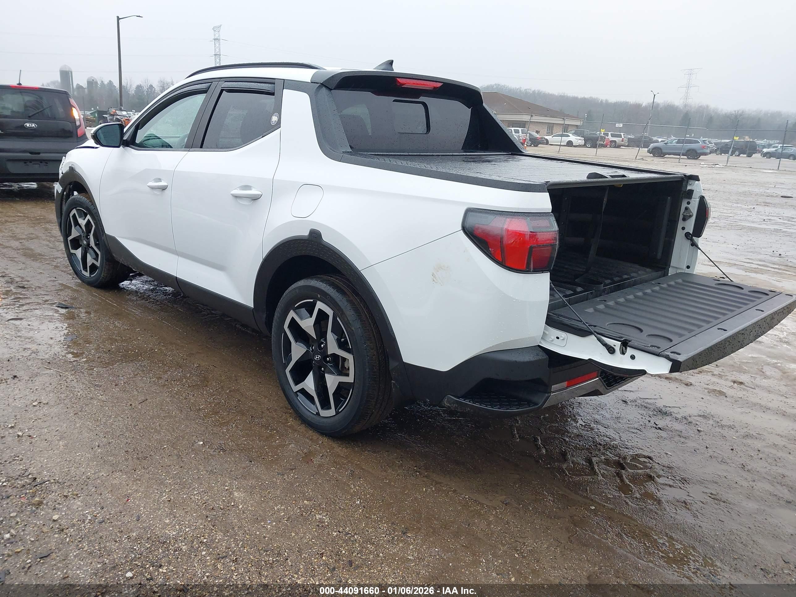 HYUNDAI SANTA image 3