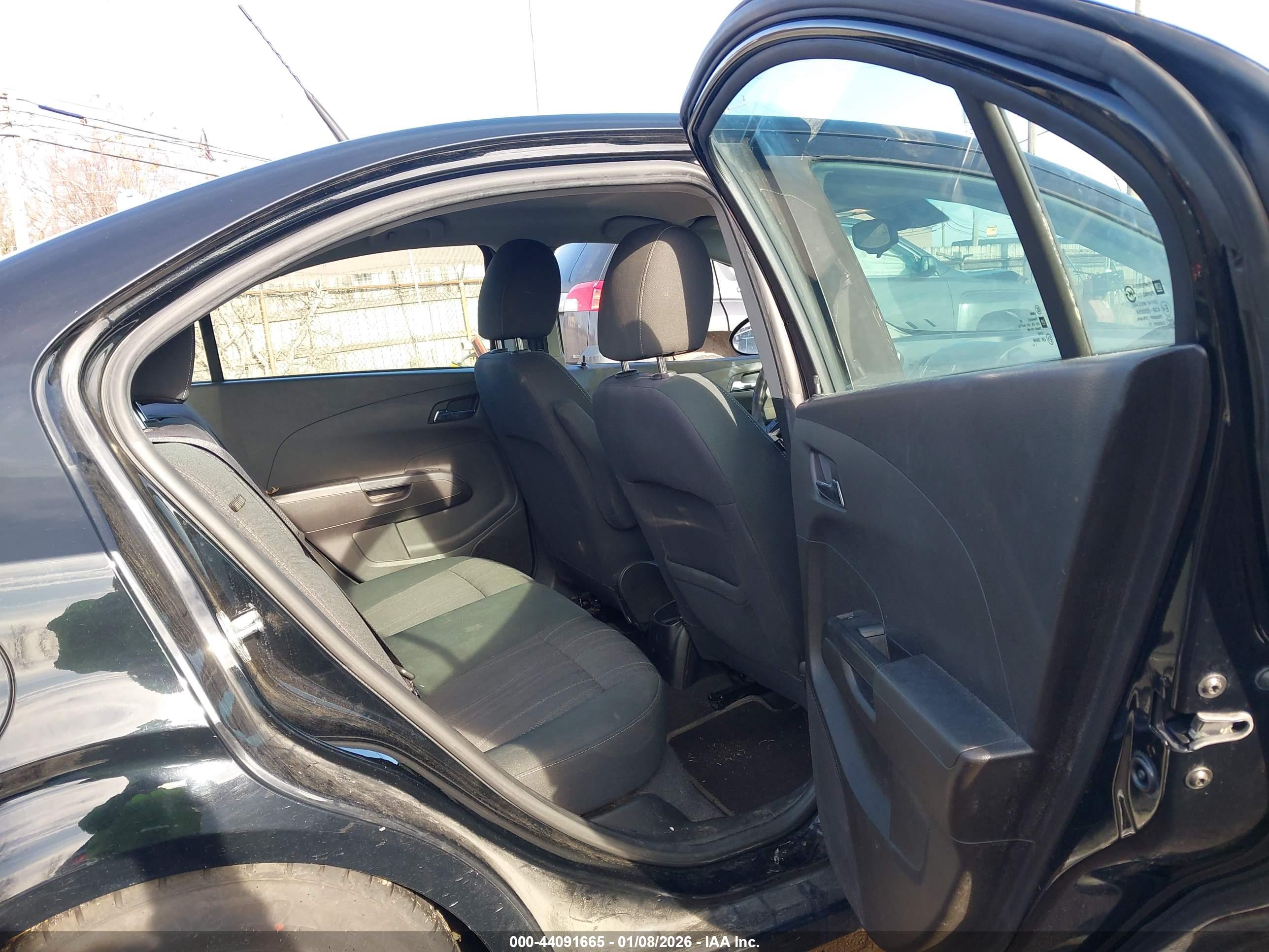 CHEVROLET SONIC image 8